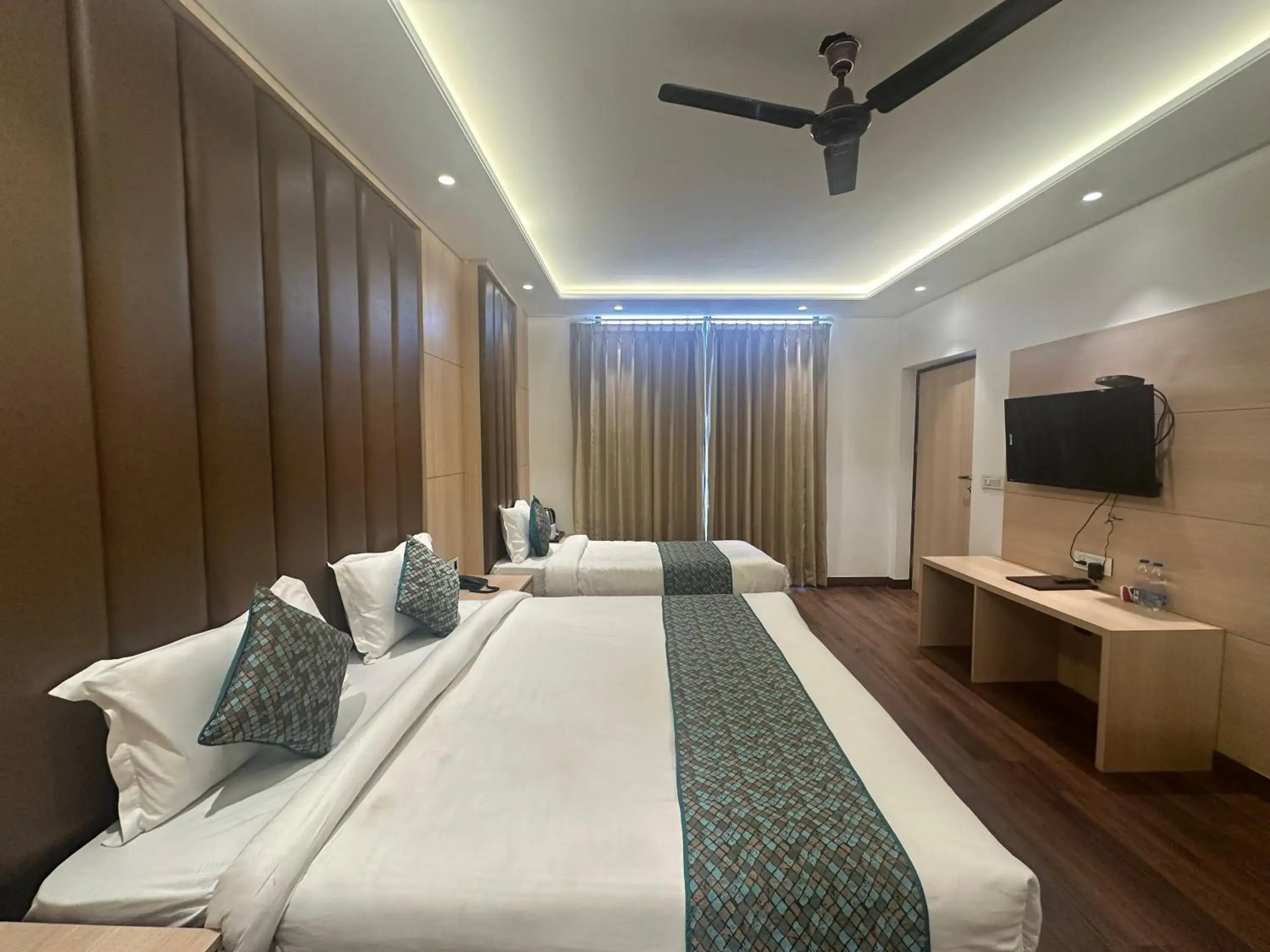 Bed in Hotel Exotic - 5 min walk from Golden Temple Bed in Hotel Exotic - 5 min walk from Golden Temple