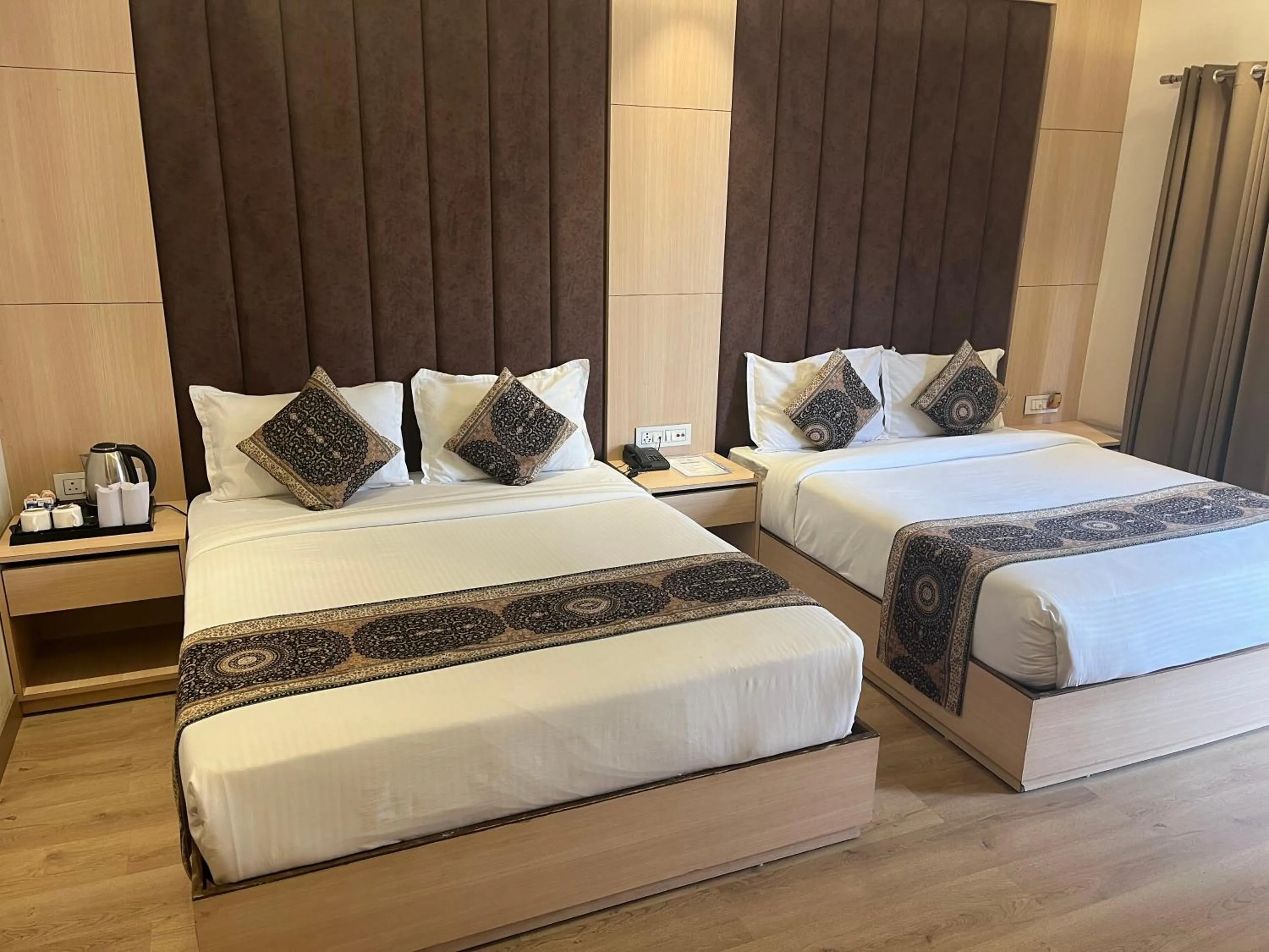Bed in Hotel Exotic - 5 min walk from Golden Temple
