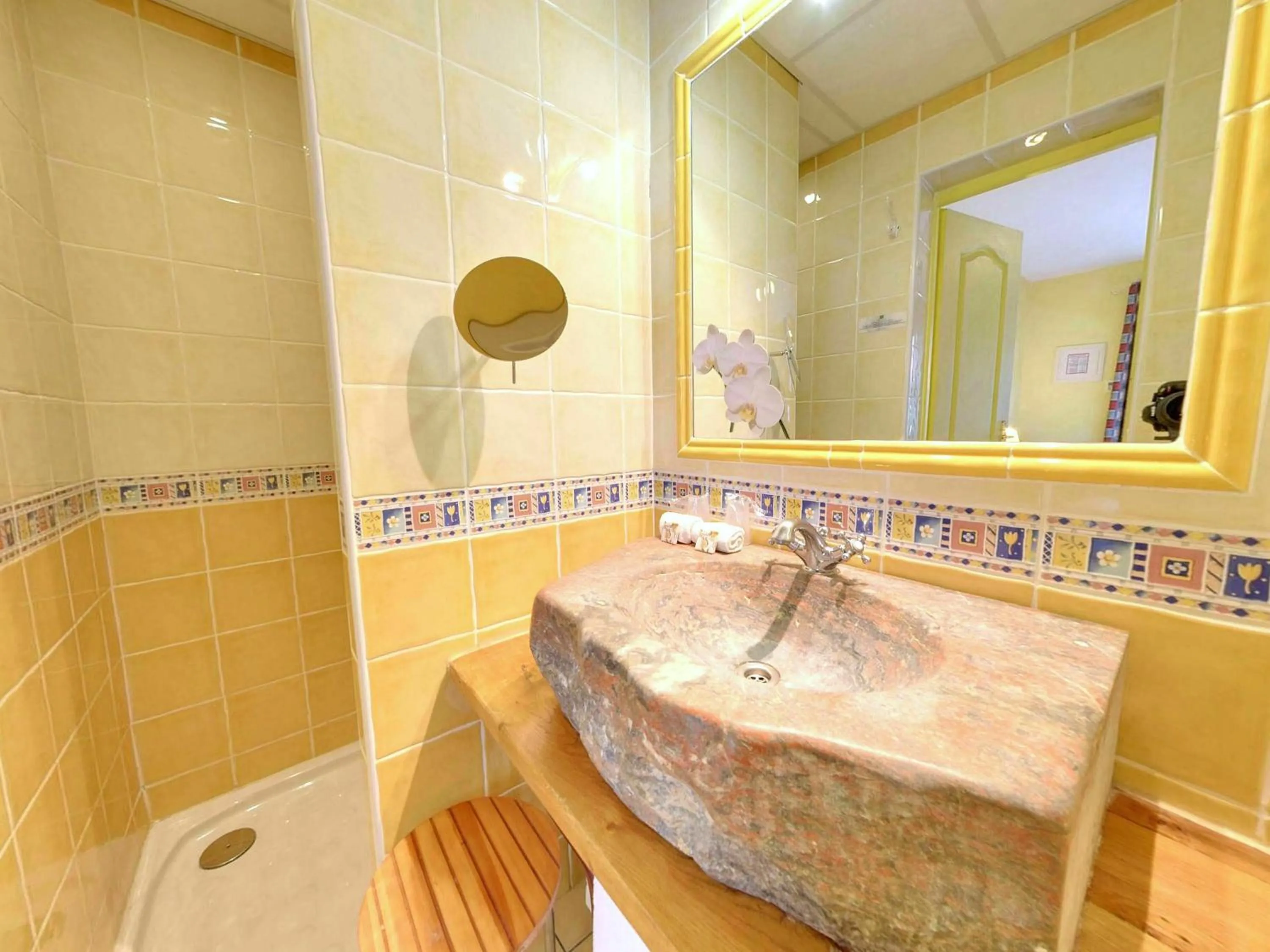 Bathroom in Hotel du Mas