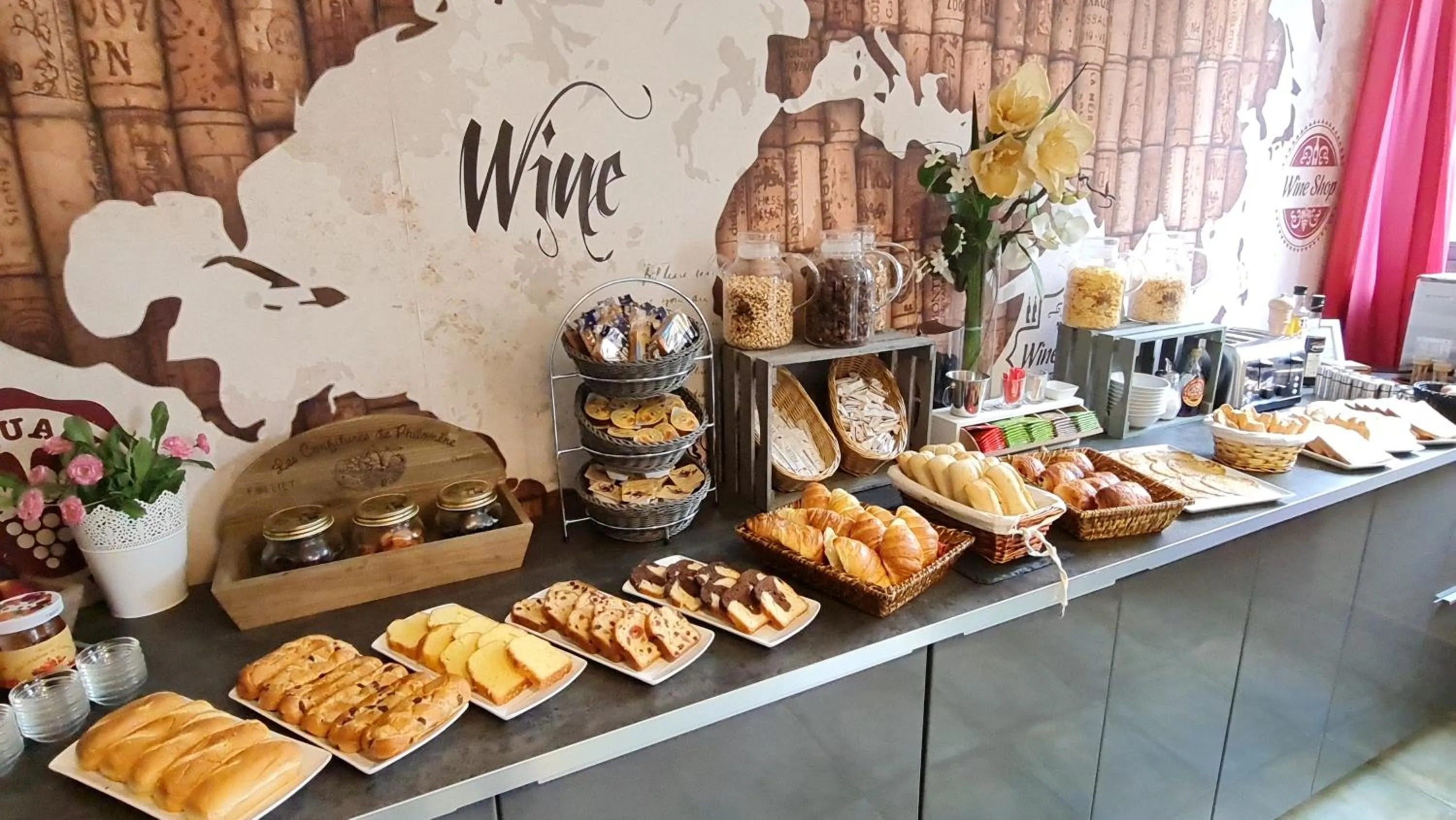 Breakfast in Hotel du Mas