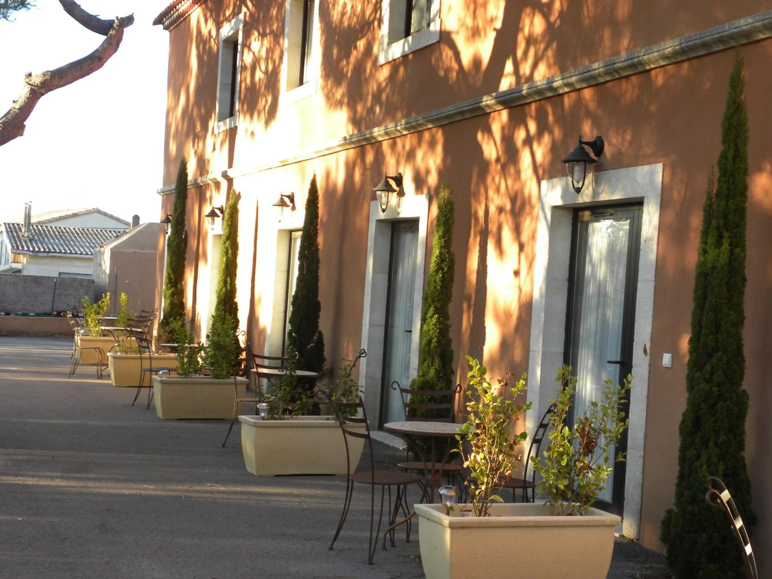 Facade/entrance in Hotel du Mas
