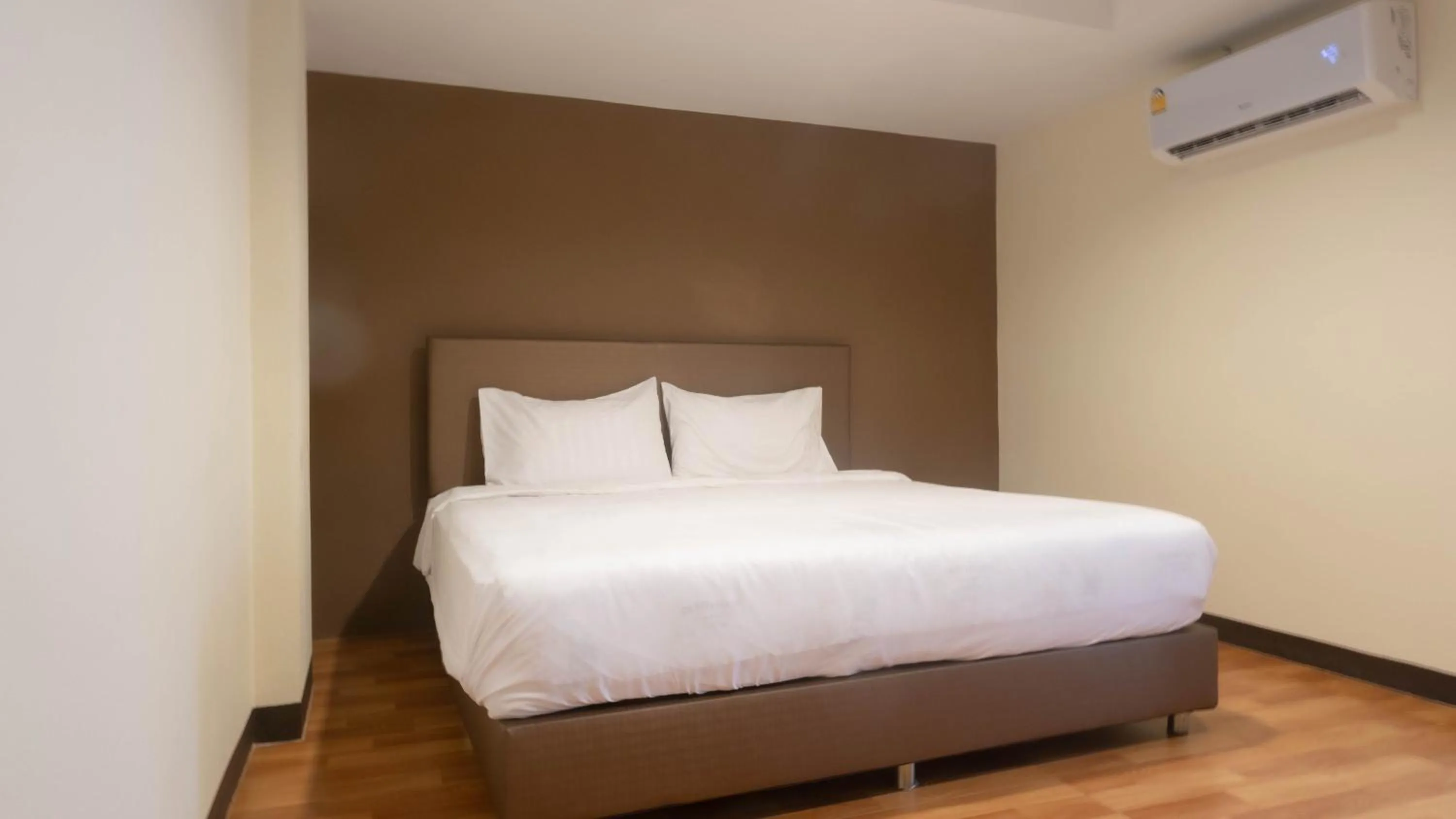 Bed in Airport A1 Hotel