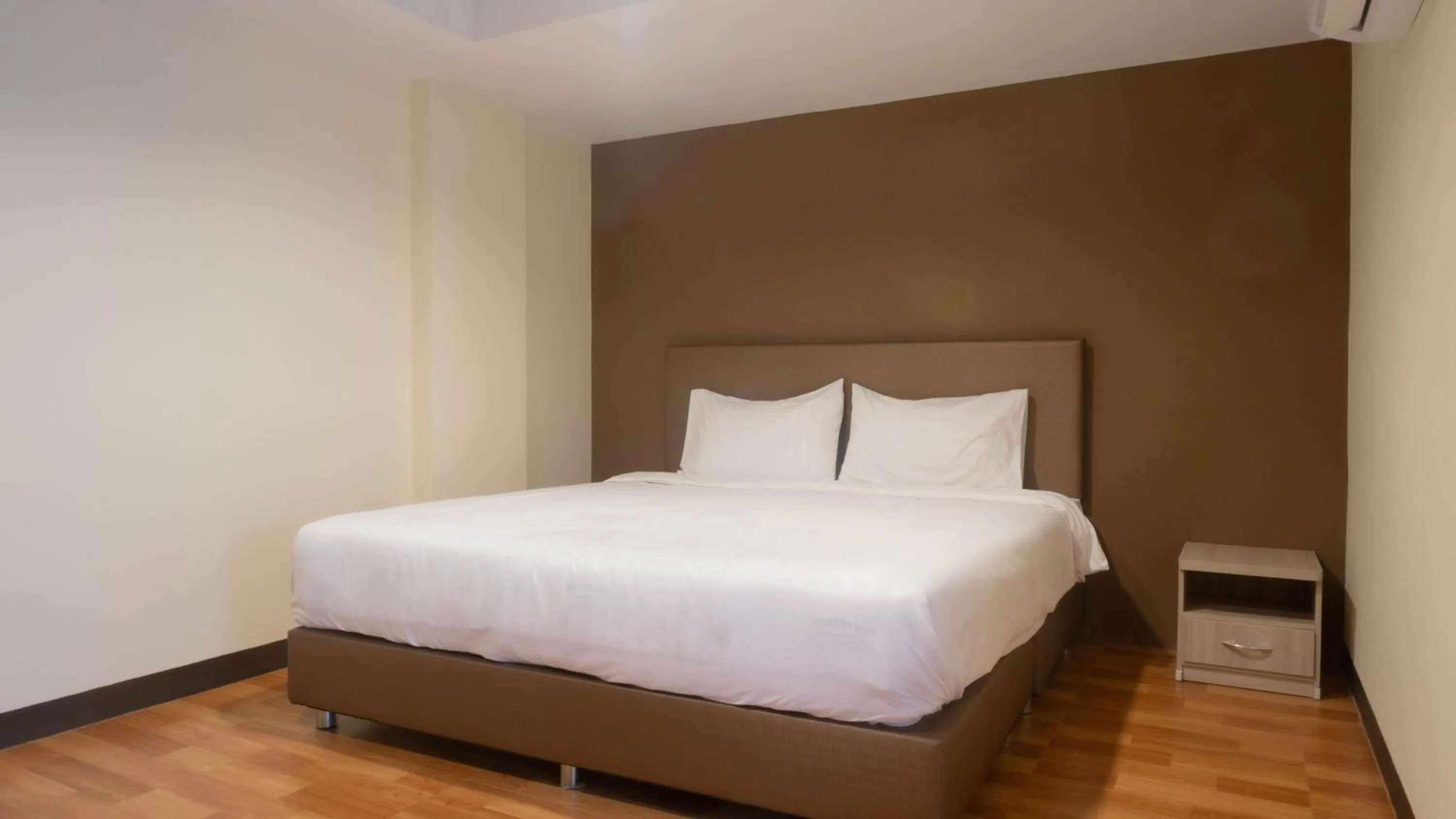 Bed in Airport A1 Hotel