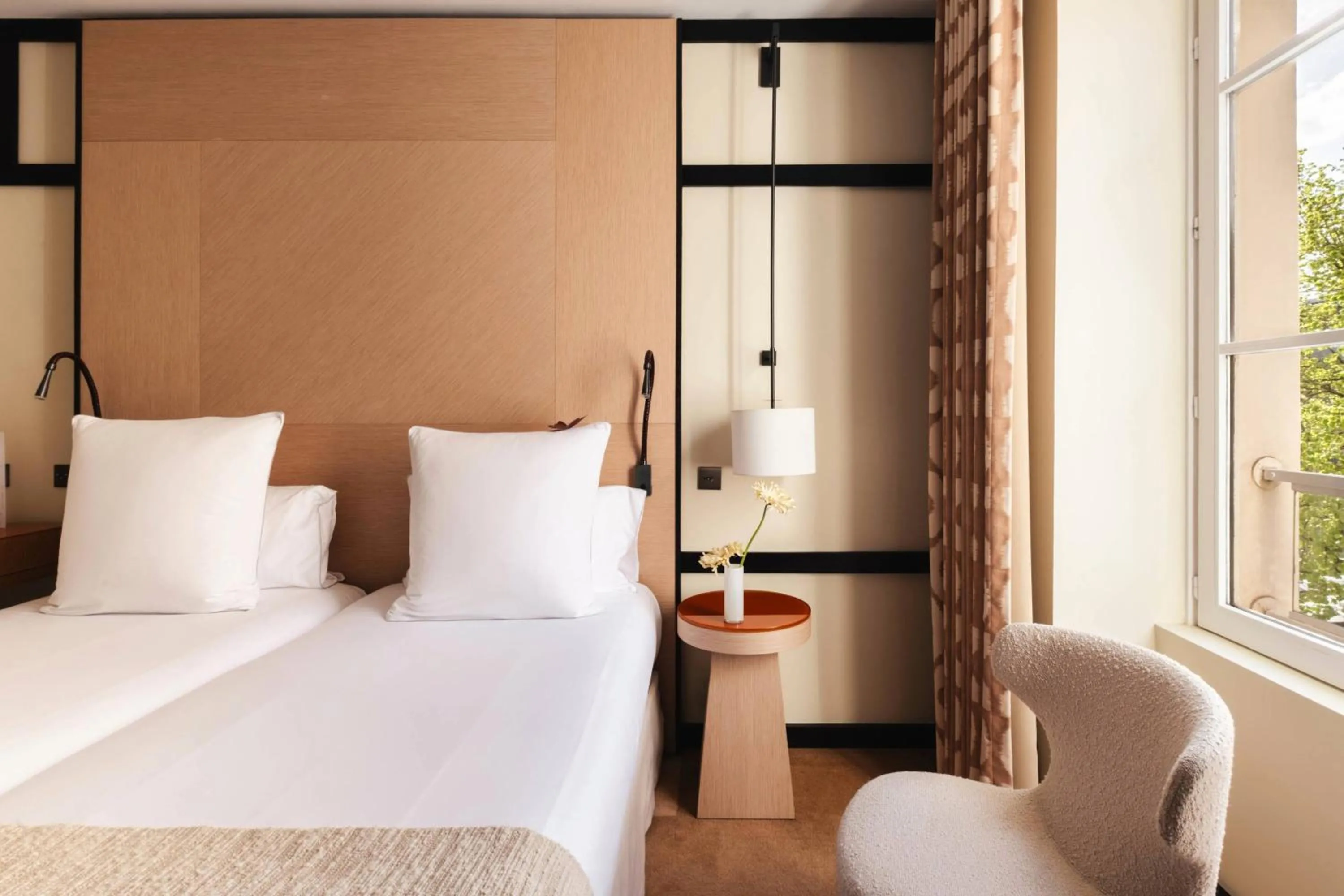 Bedroom, Bed in Hôtel Bel Ami
