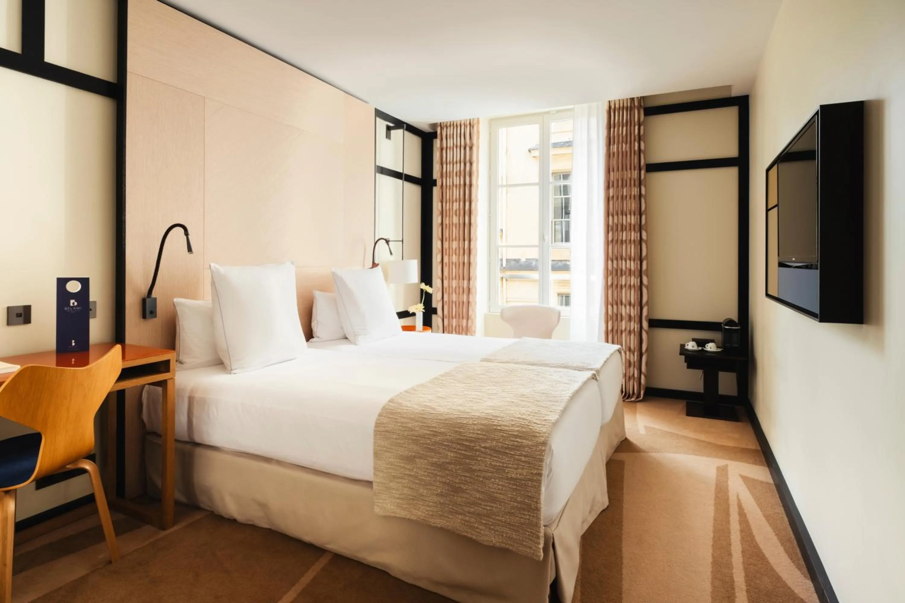 Bedroom, Bed in Hôtel Bel Ami