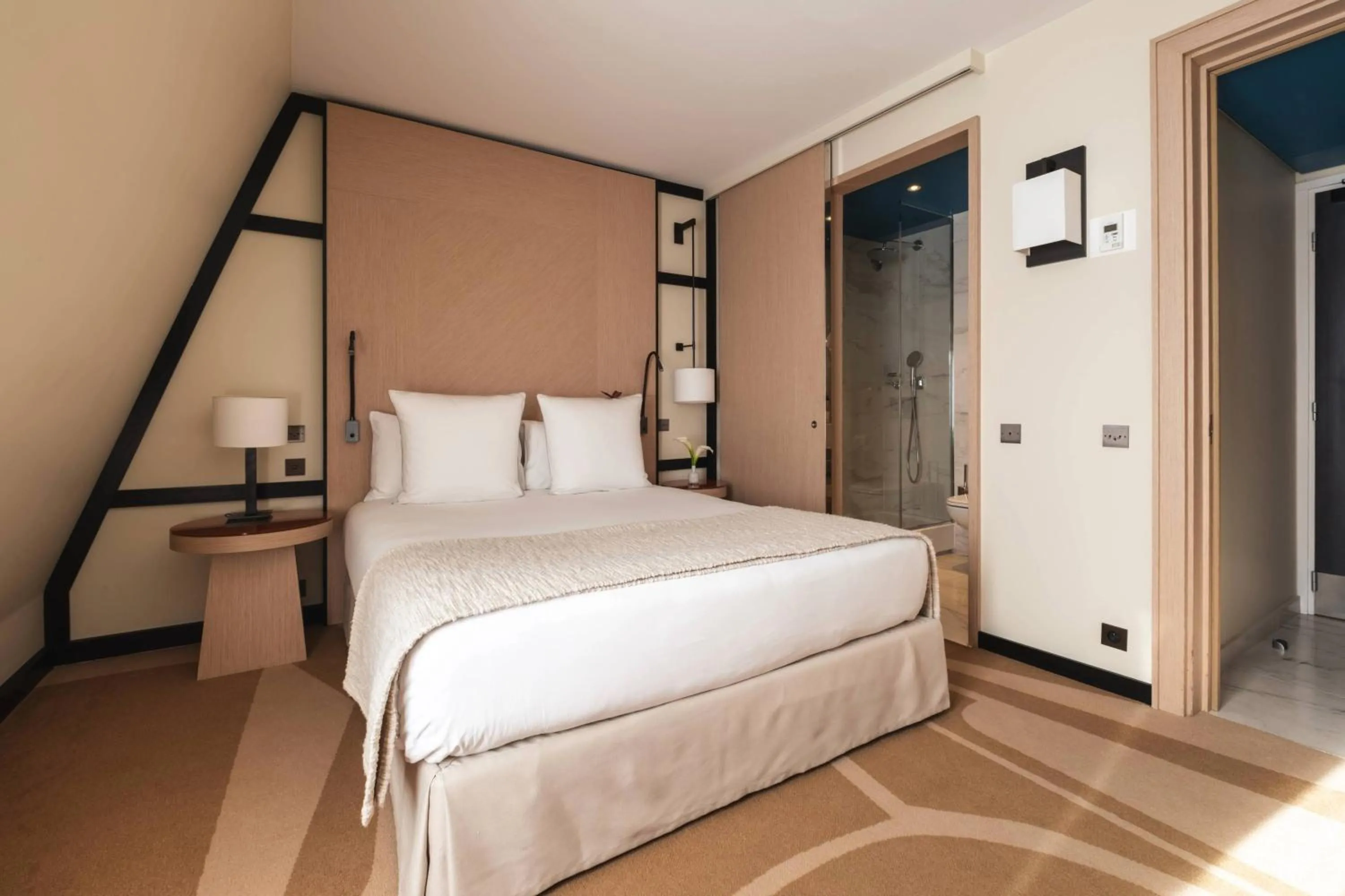 Bedroom, Bed in Hôtel Bel Ami