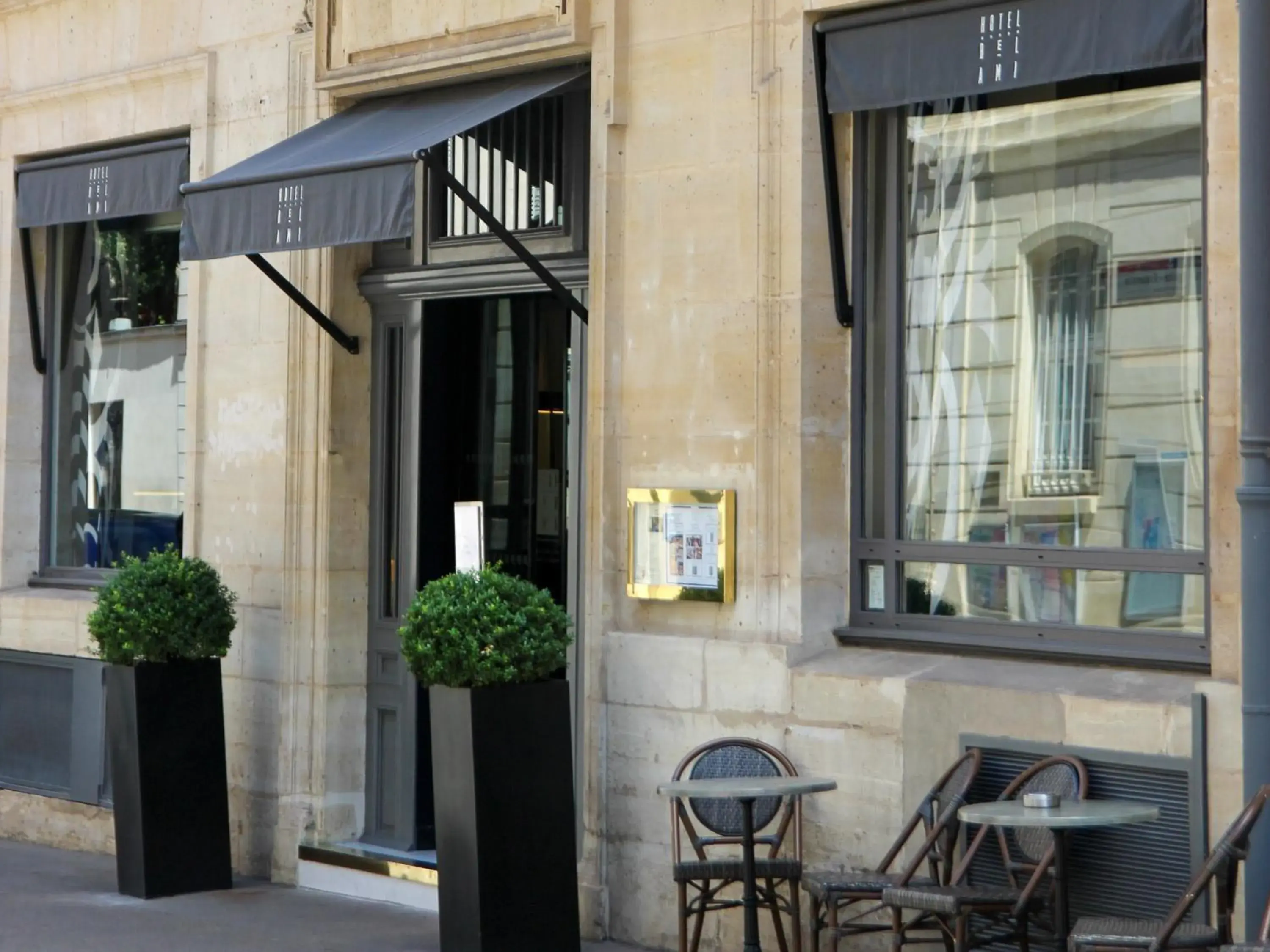 Facade/entrance in Hôtel Bel Ami Facade/entrance in Hôtel Bel Ami