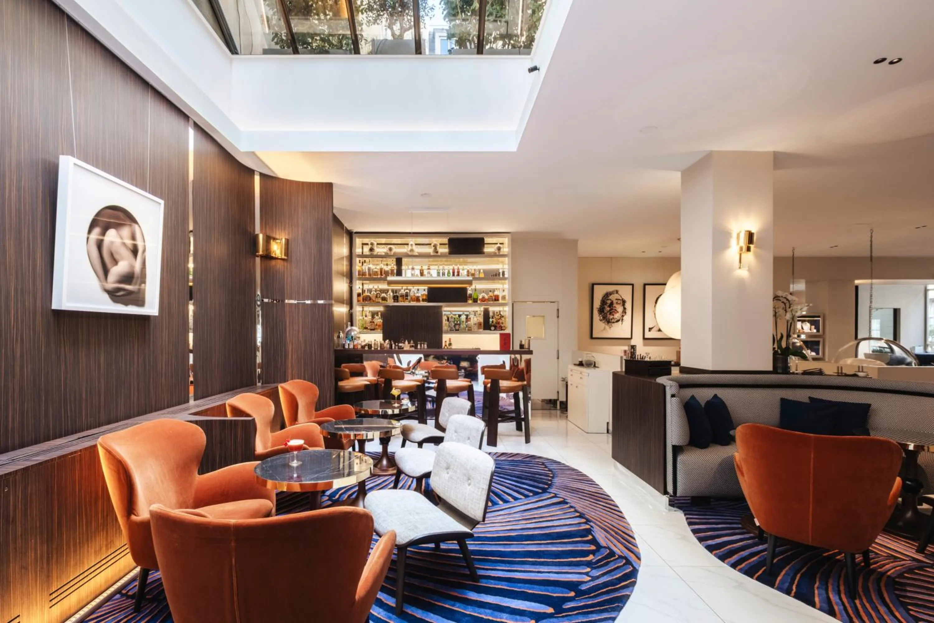 Lounge or bar in Hôtel Bel Ami
