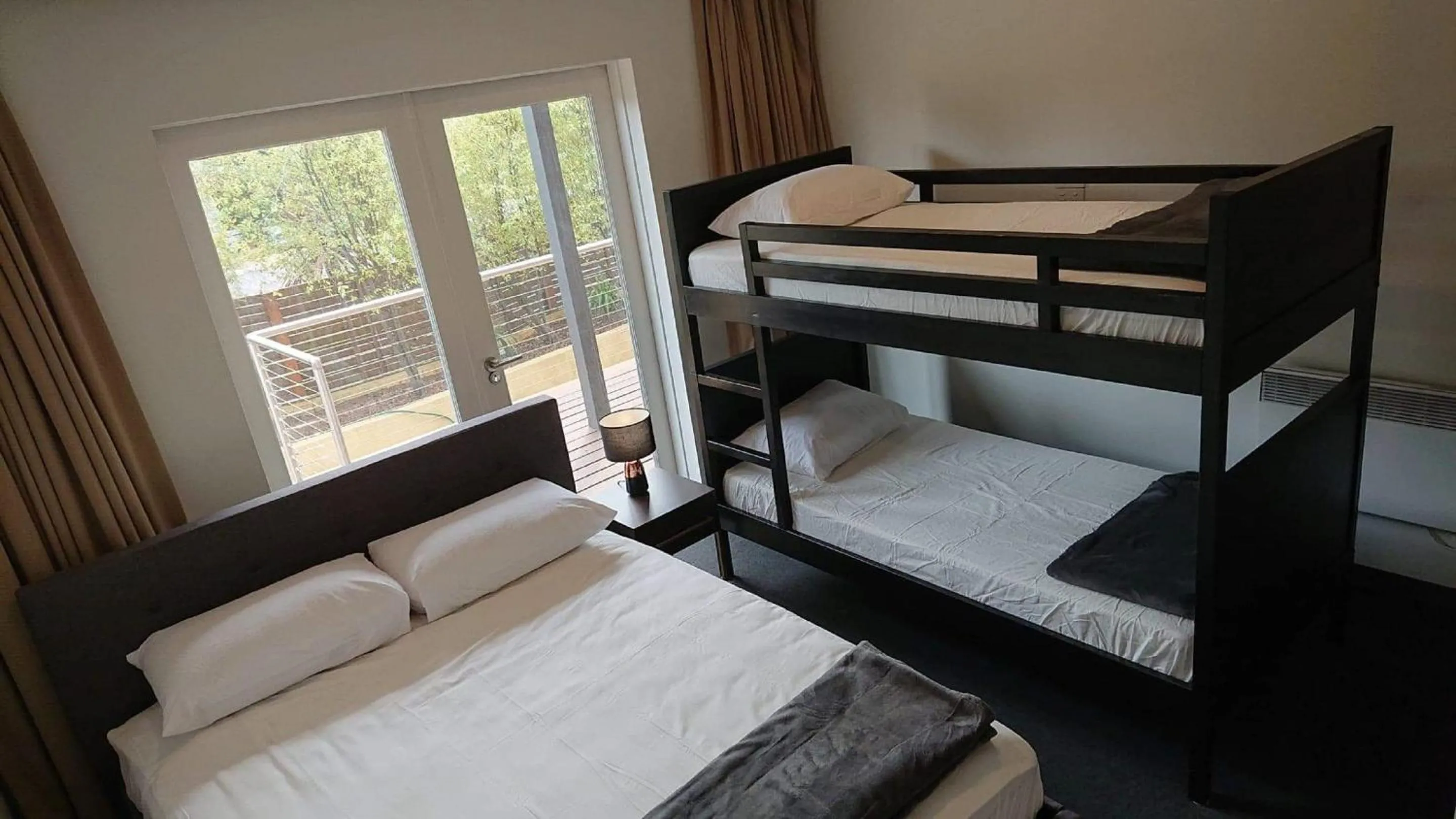 Bed in Paradise Escapes