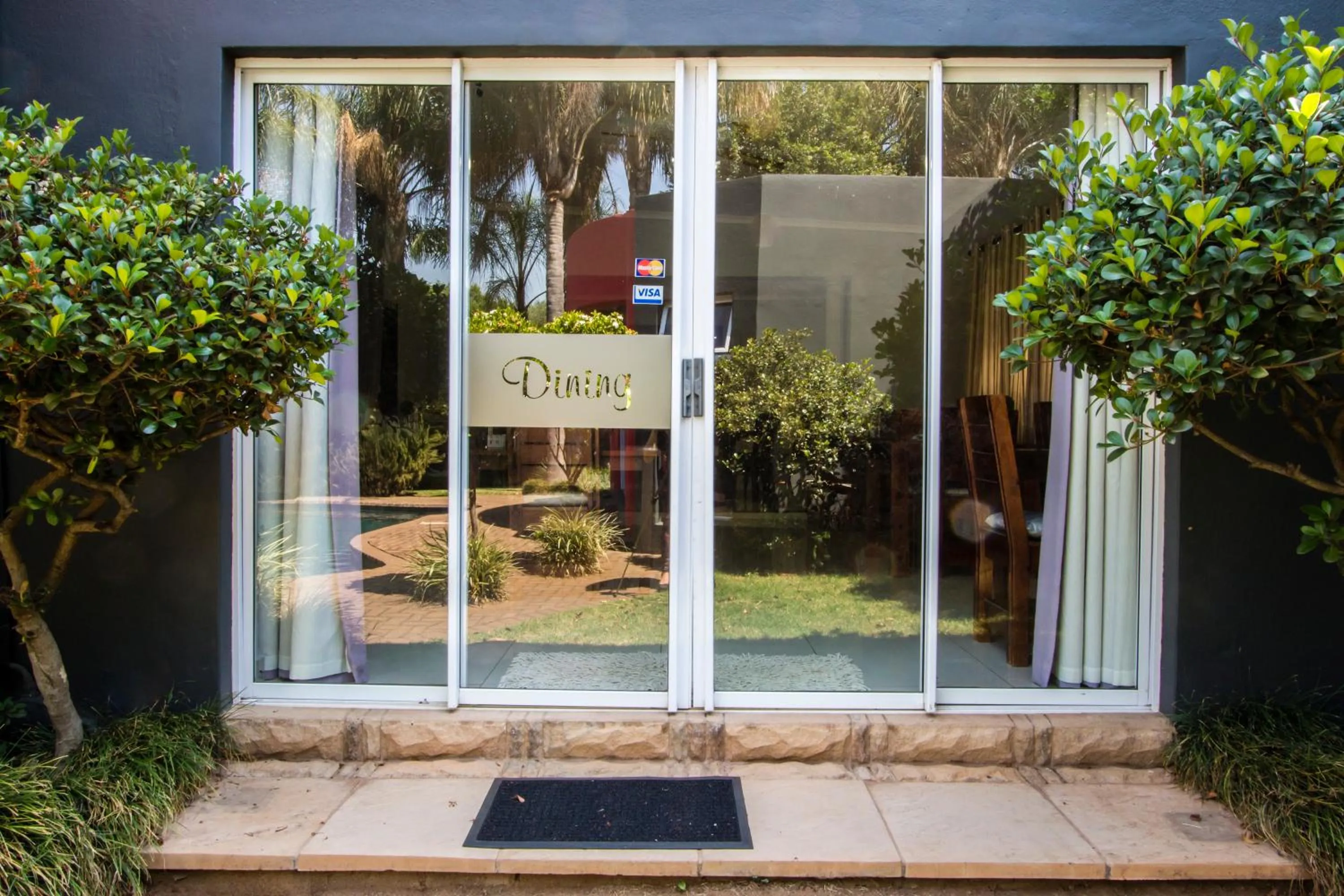 Dining area in New Bali Guesthouse