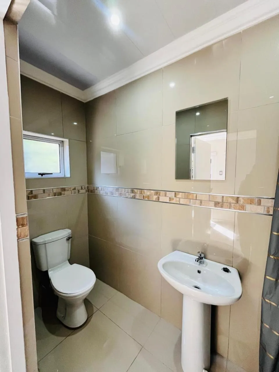 Toilet in New Bali Guesthouse