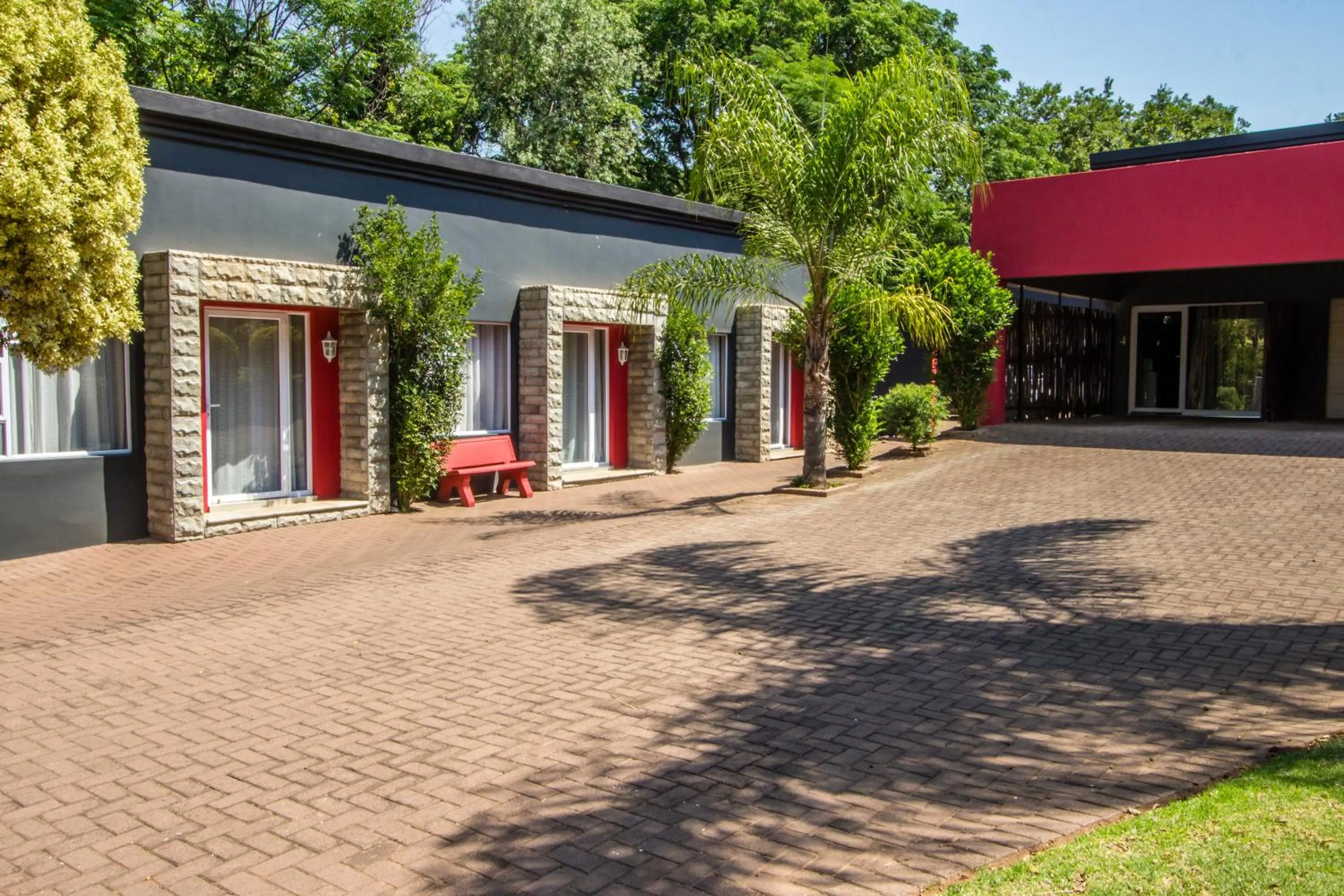 Property building in New Bali Guesthouse