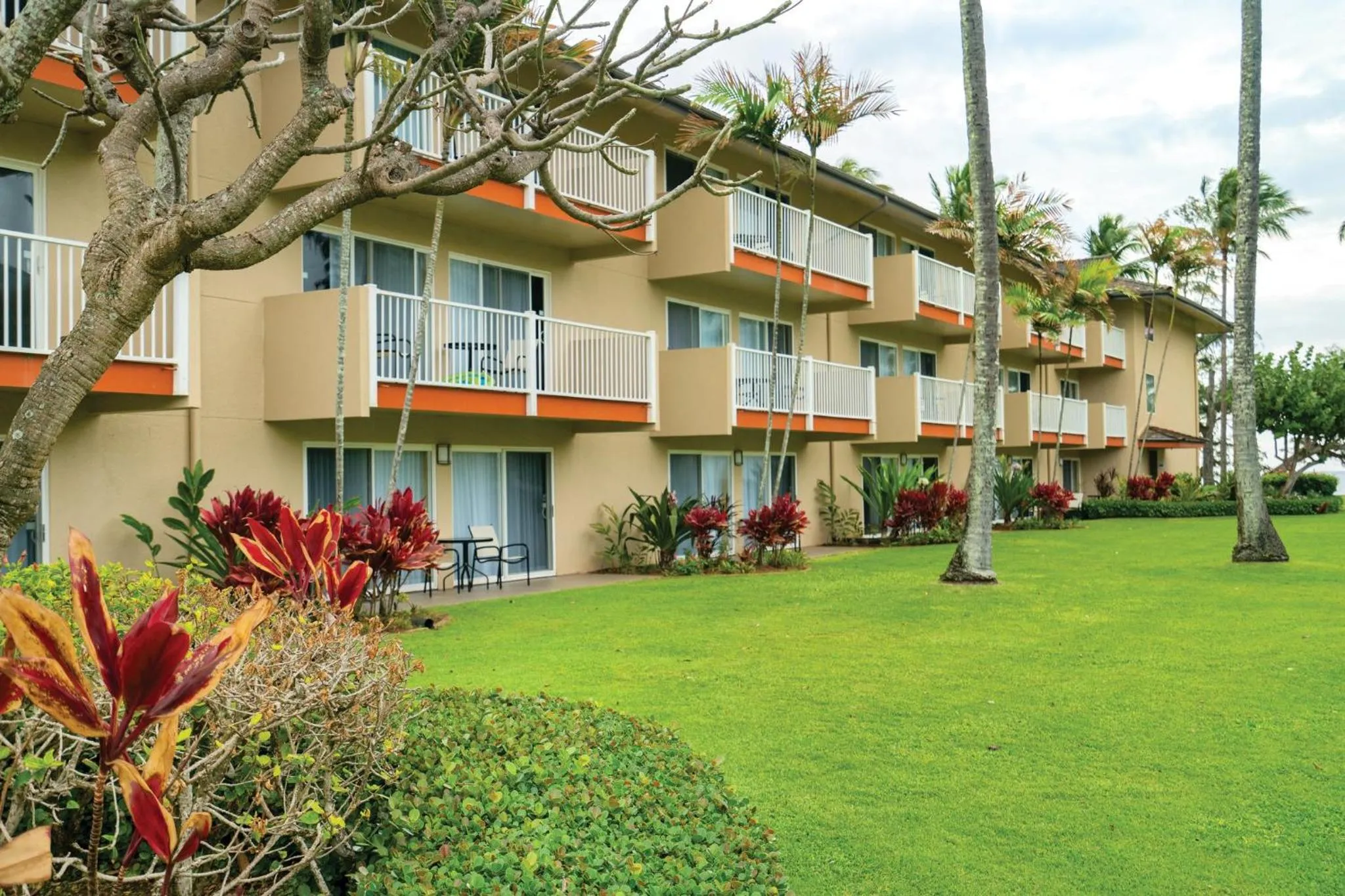 Property building in Kauai Coast Resort at the Beach Boy