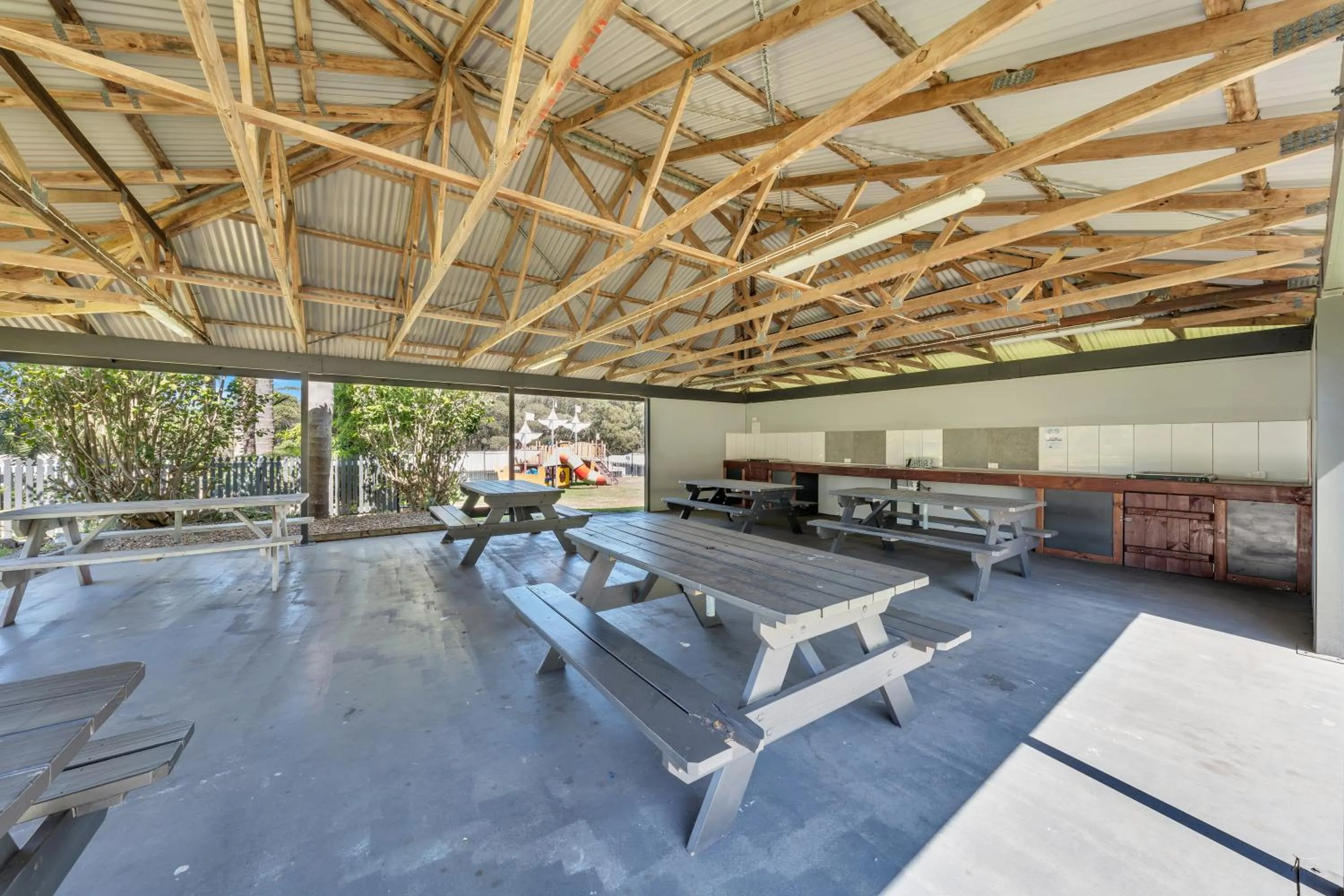 BBQ facilities in Ingenia Holidays Ulladulla