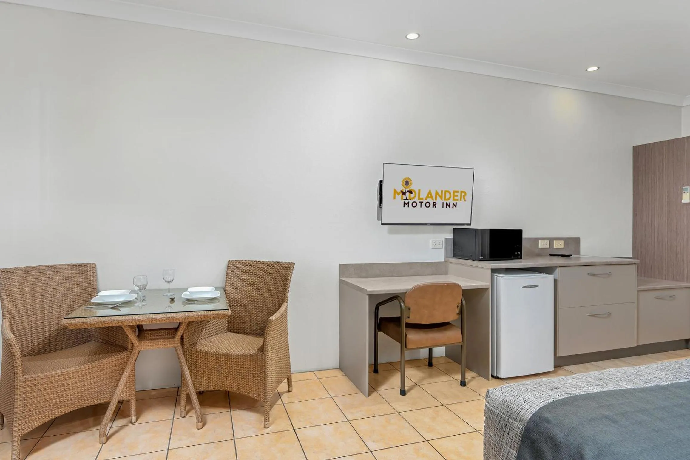Dining area in Midlander Motor Inn