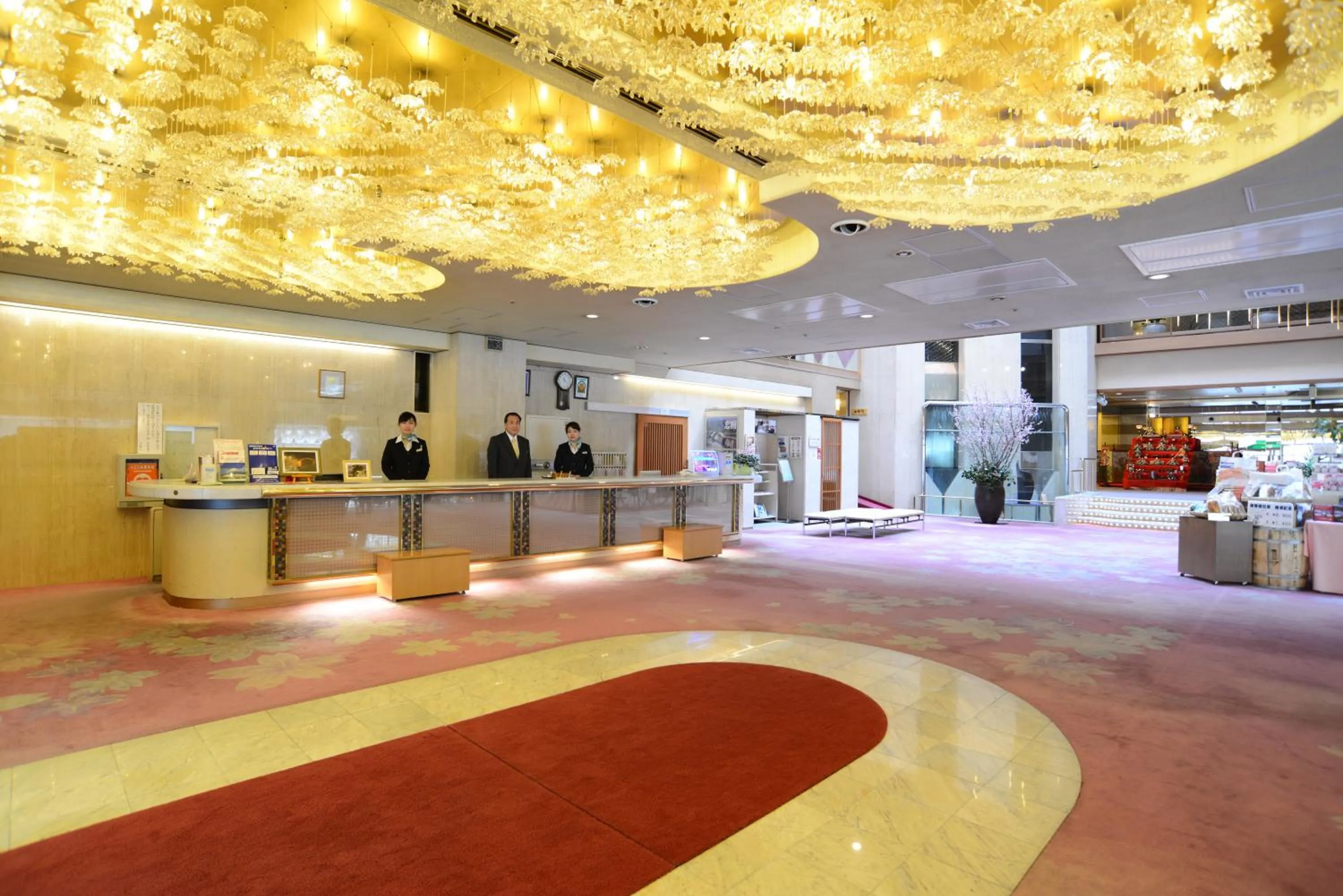 Lobby or reception in Iwakuni Kokusai Kanko Hotel