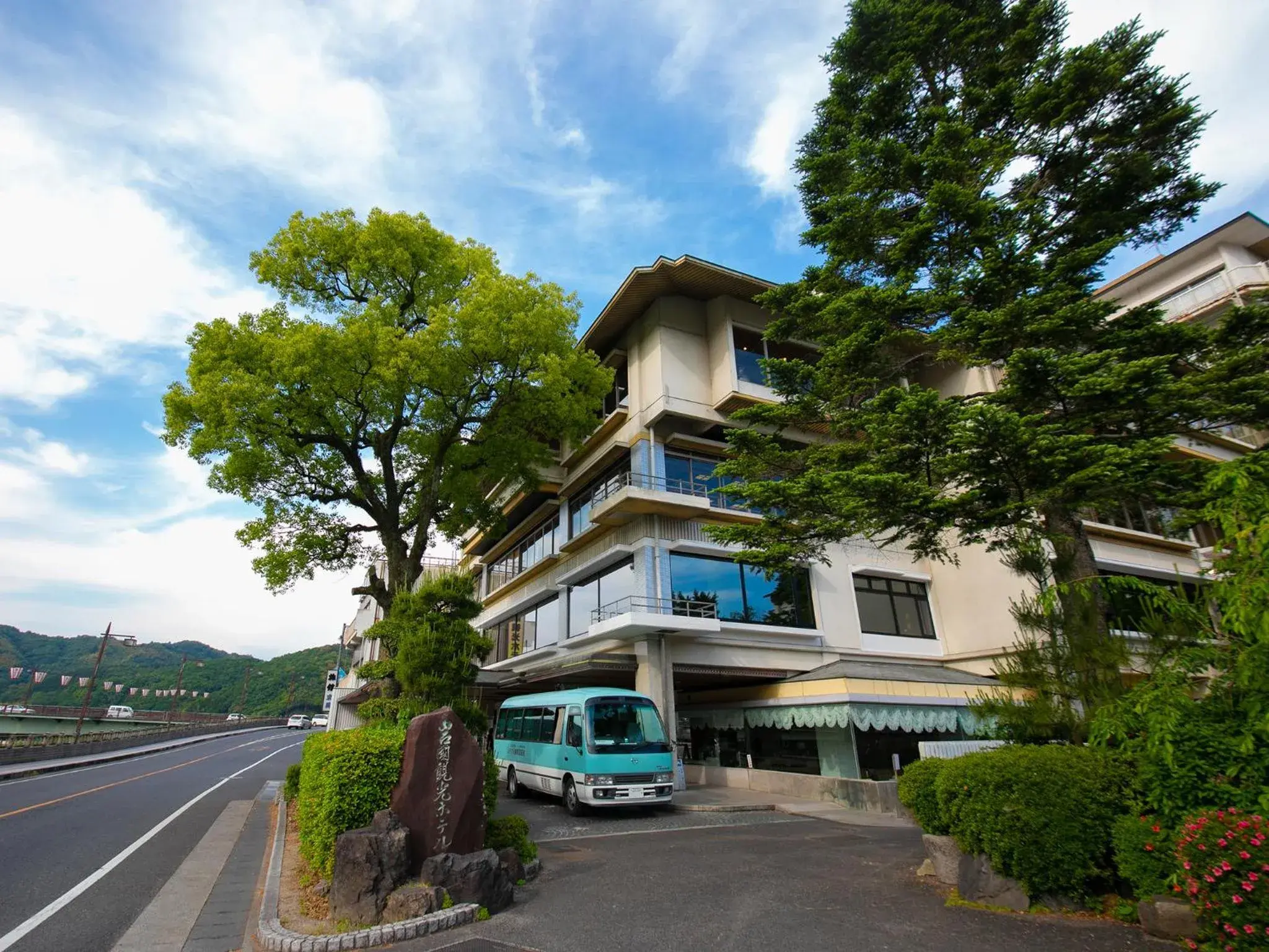 Property building in Iwakuni Kokusai Kanko Hotel Property building in Iwakuni Kokusai Kanko Hotel