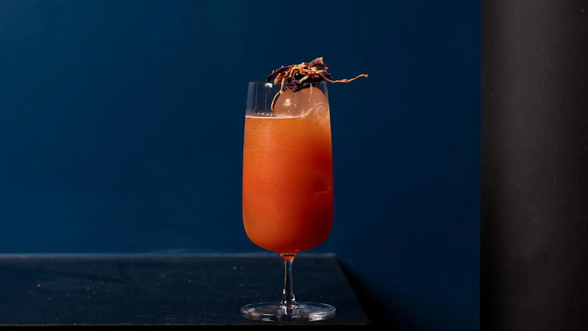 Lounge or bar in Hôtel Lancaster Paris Champs-Elysées Lounge or bar in Hôtel Lancaster Paris Champs-Elysées