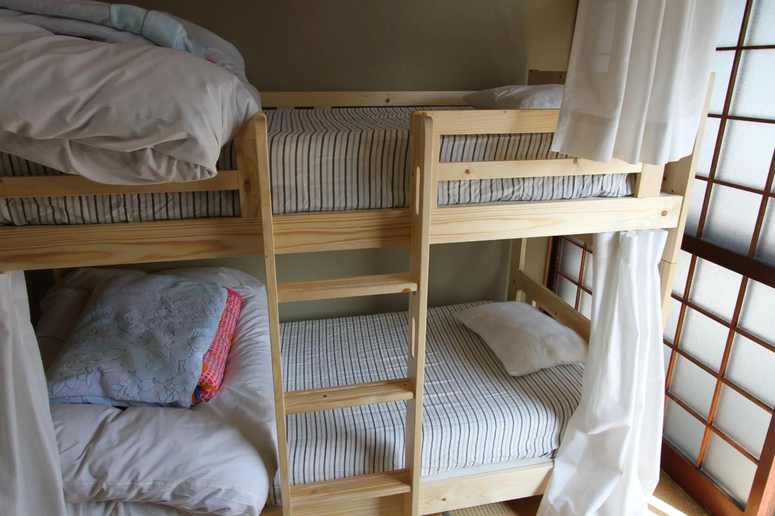Photo of the whole room, Bed in Towadako Backpackers