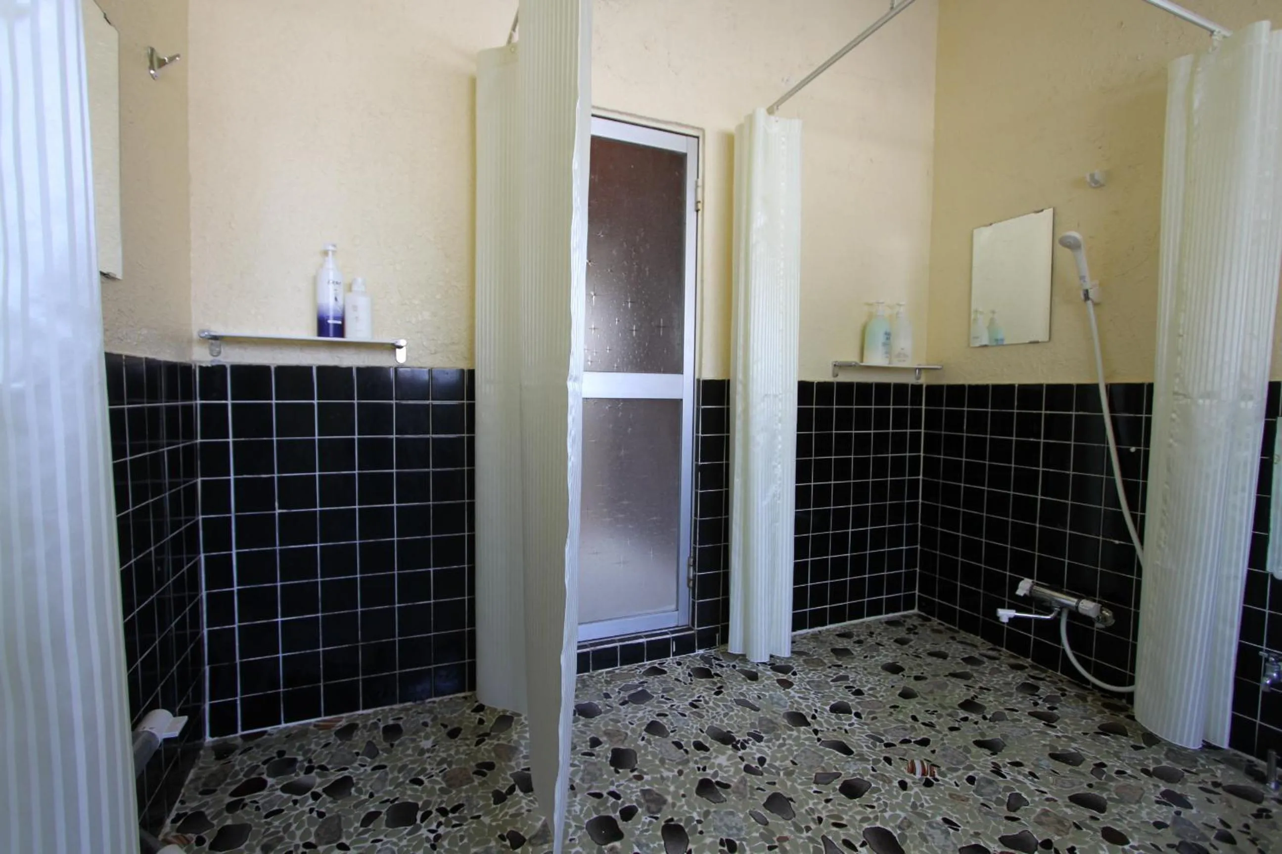 Bathroom in Towadako Backpackers