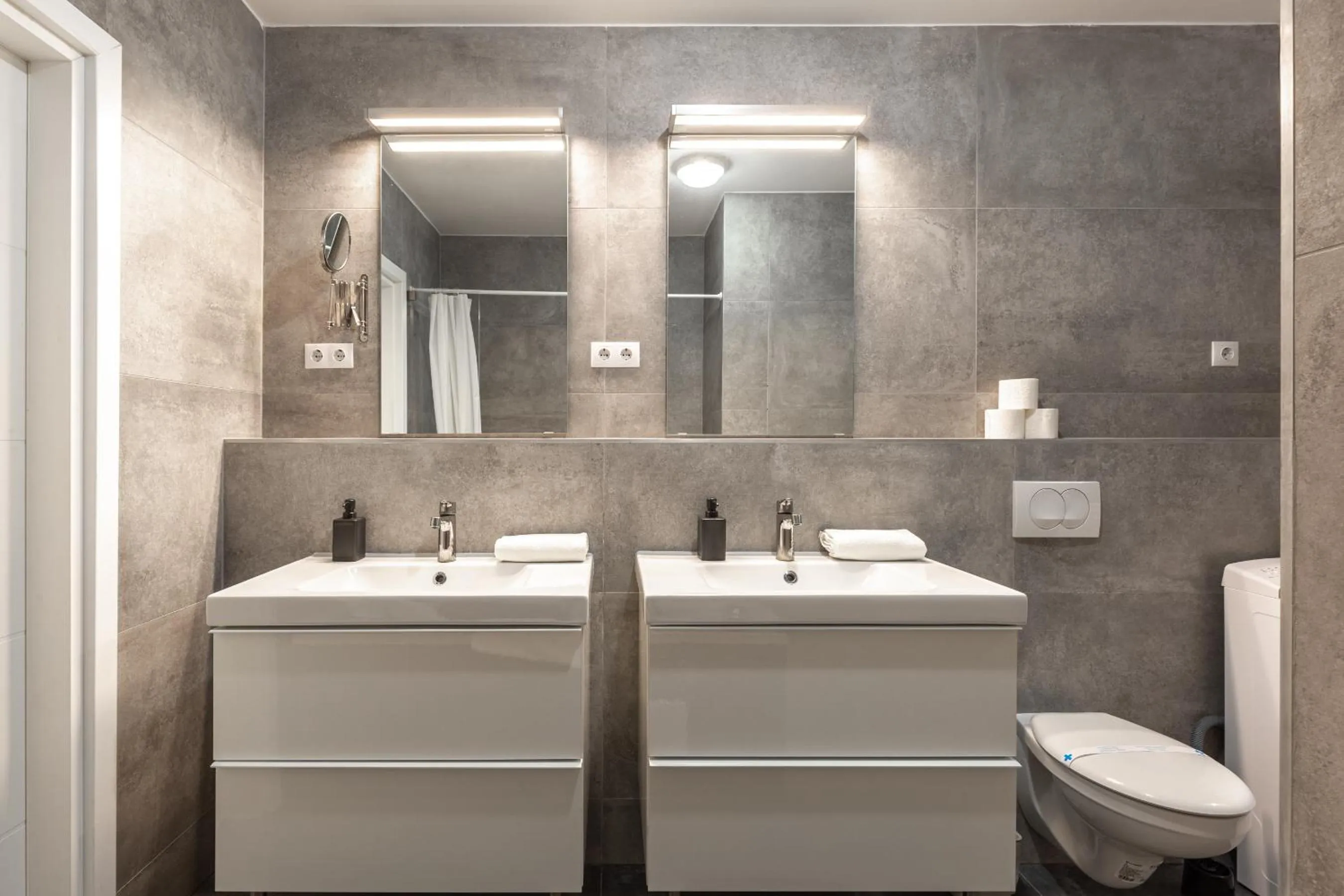 Bathroom in Vagabond SOHO