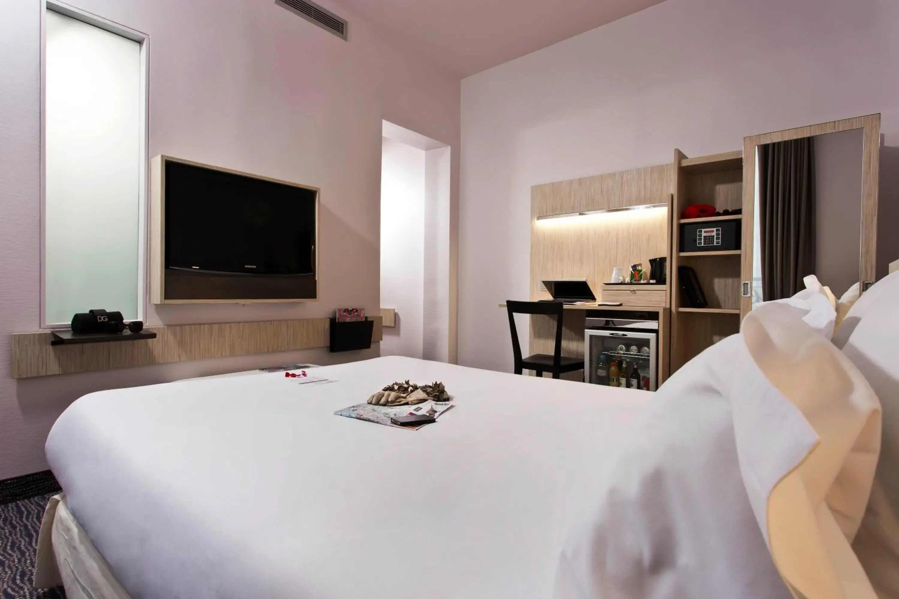 Bed in Libertel Gare de L'Est Francais Bed in Libertel Gare de L'Est Francais