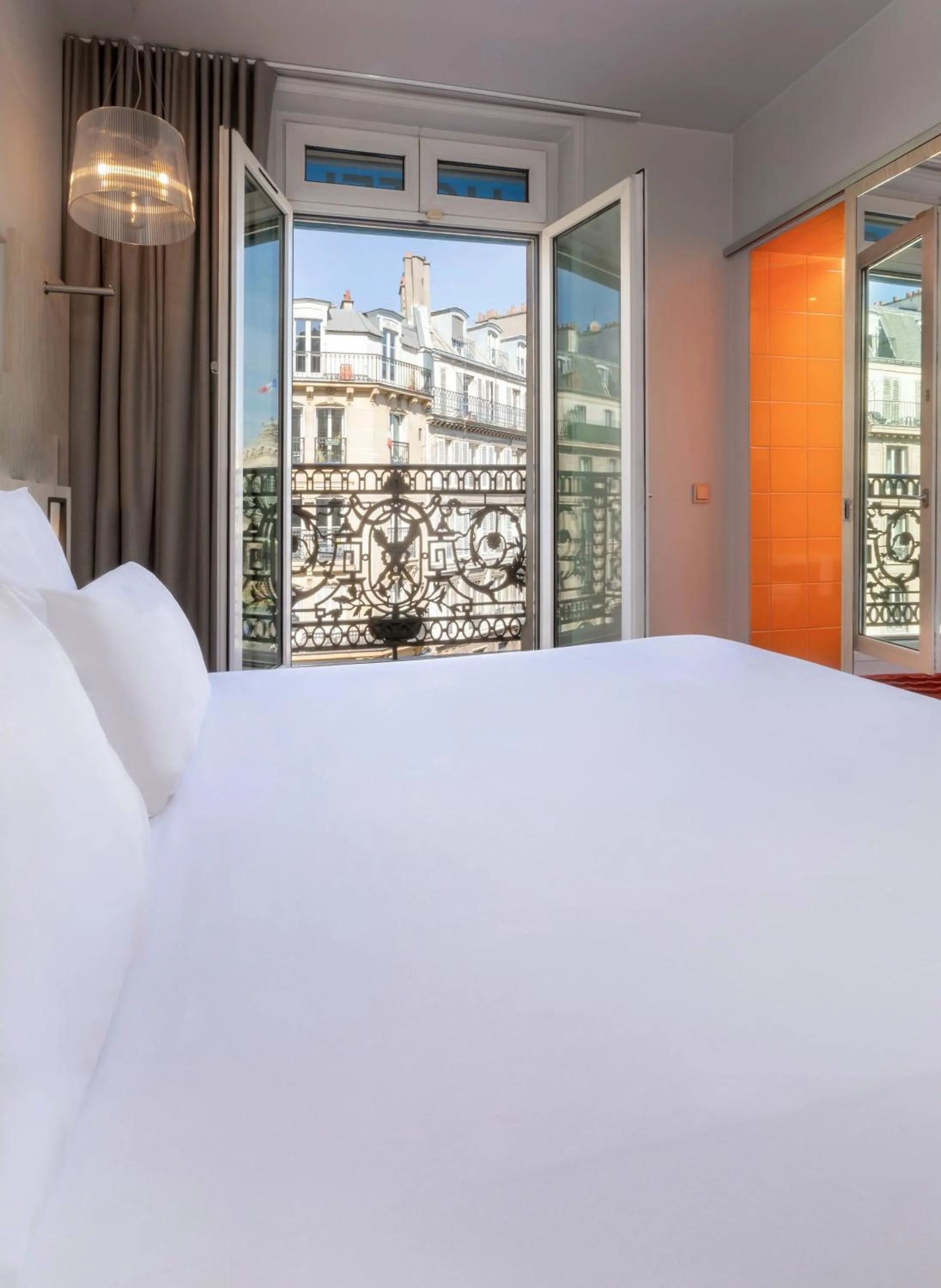 Photo of the whole room, Bed in Libertel Gare de L'Est Francais