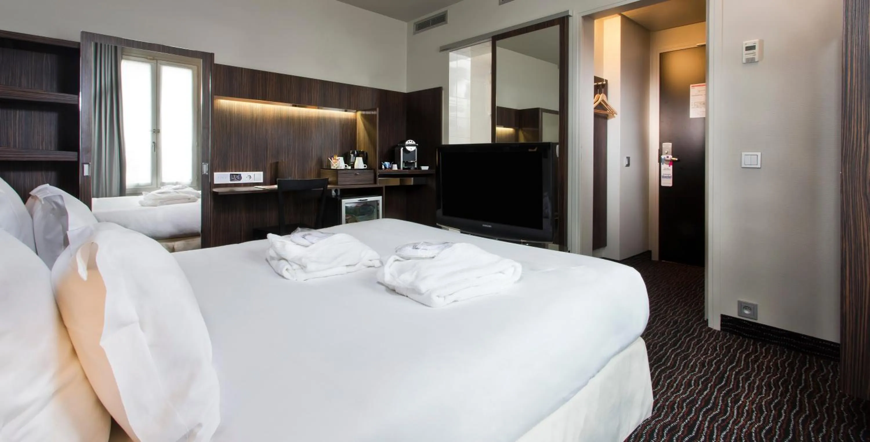 Bed in Libertel Gare de L'Est Francais