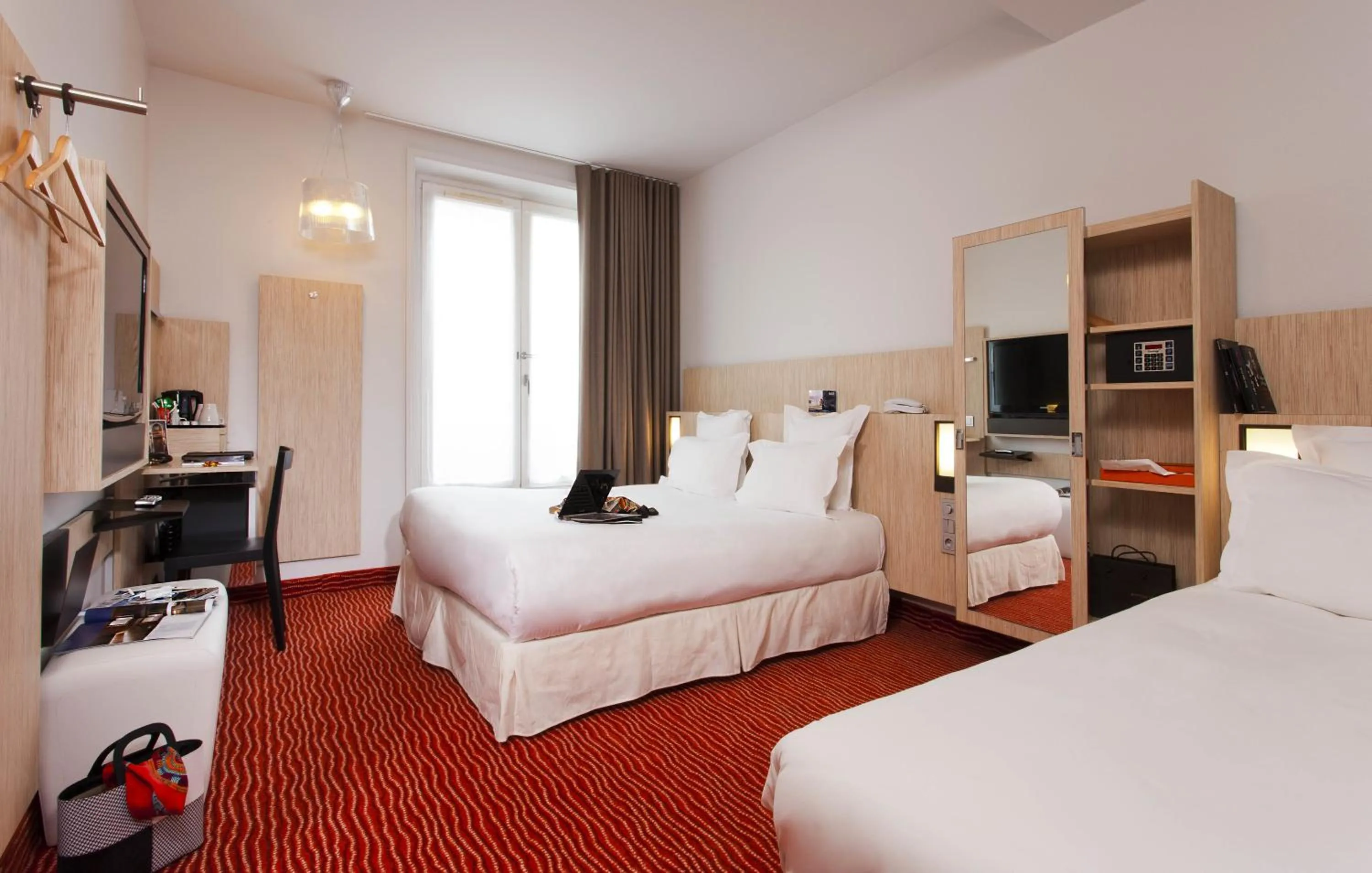 Bed in Libertel Gare de L'Est Francais