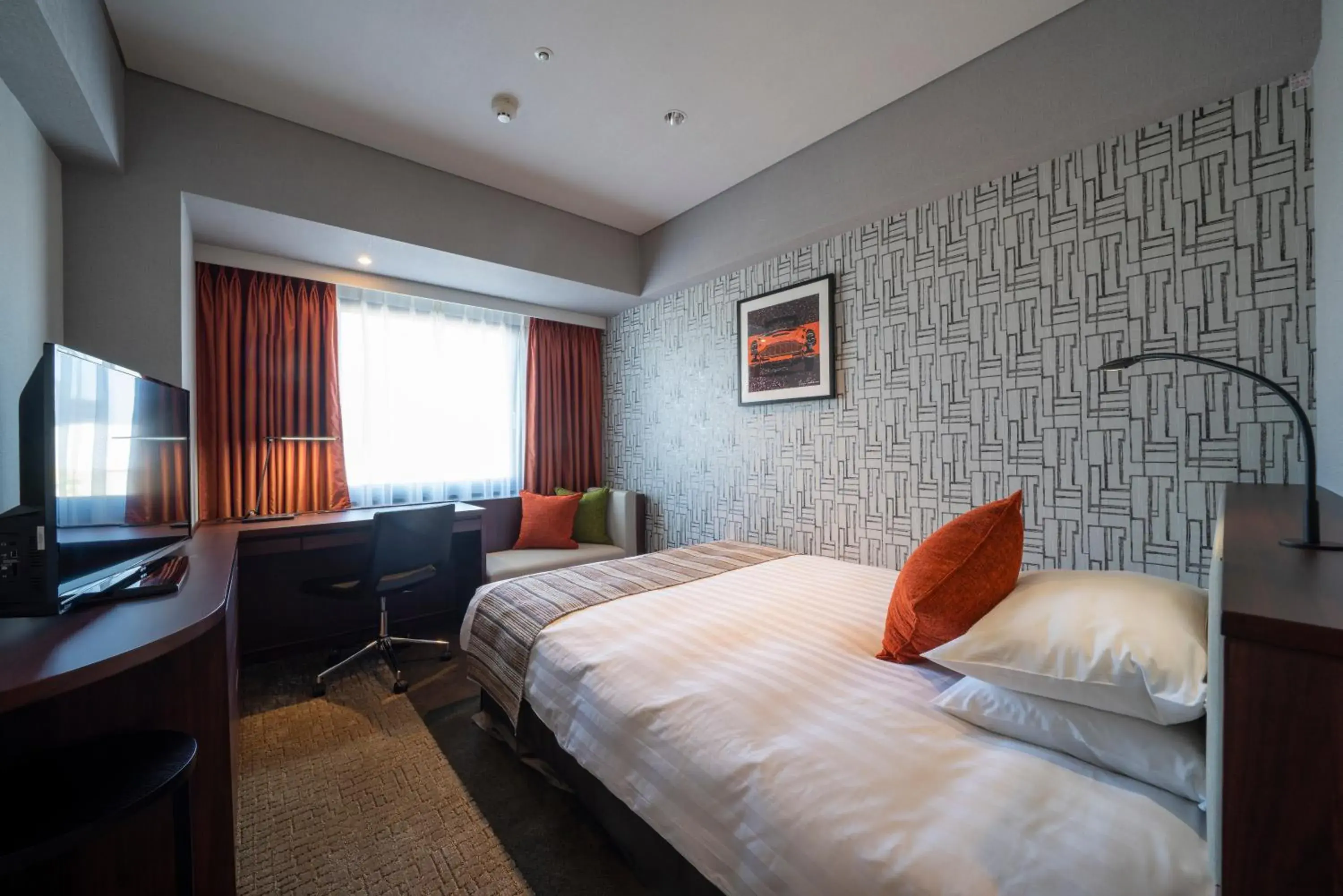 Bed in Meitetsu Toyota Hotel Bed in Meitetsu Toyota Hotel