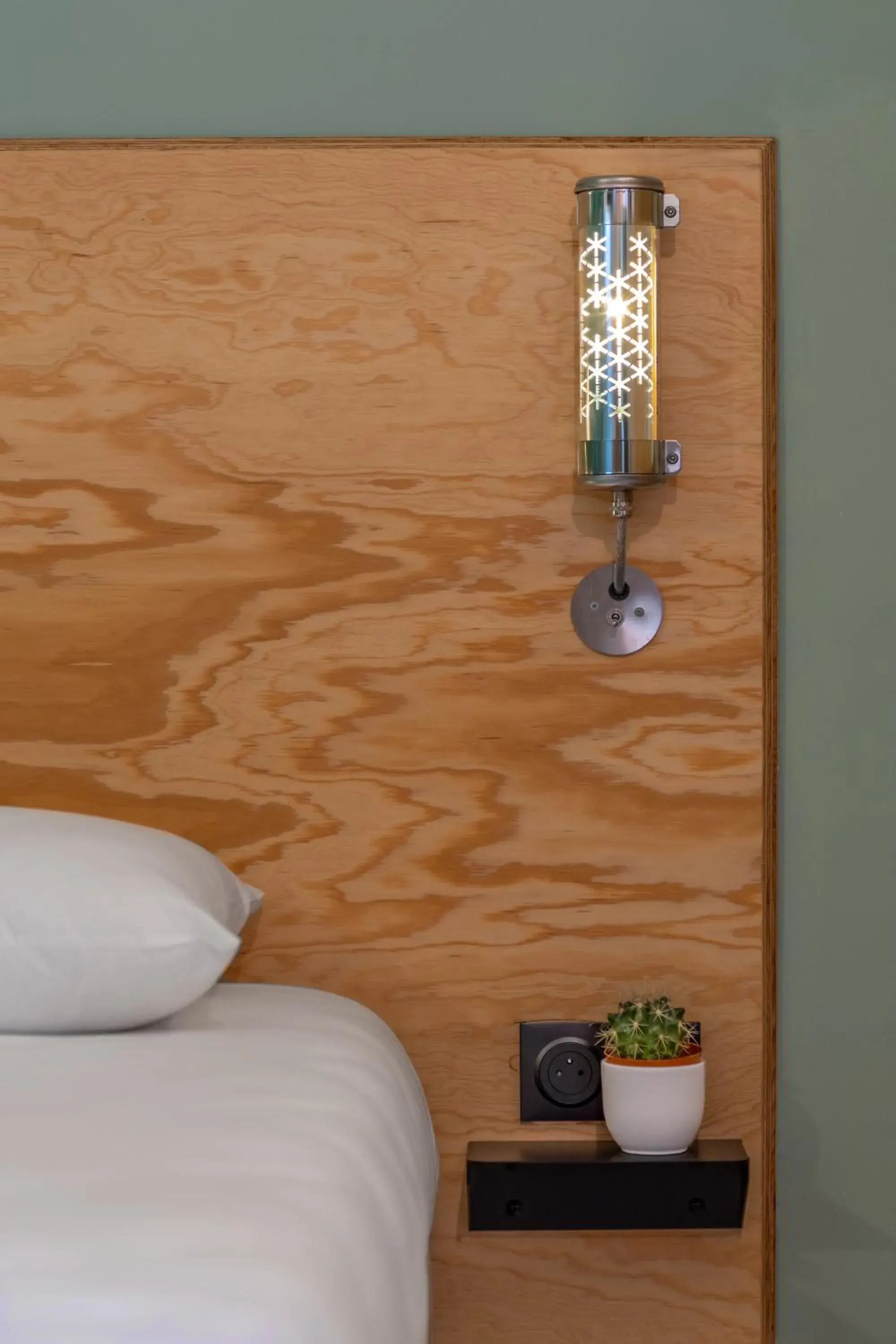 Bed in Eklo Clermont Ferrand Centre Gare Bed in Eklo Clermont Ferrand Centre Gare