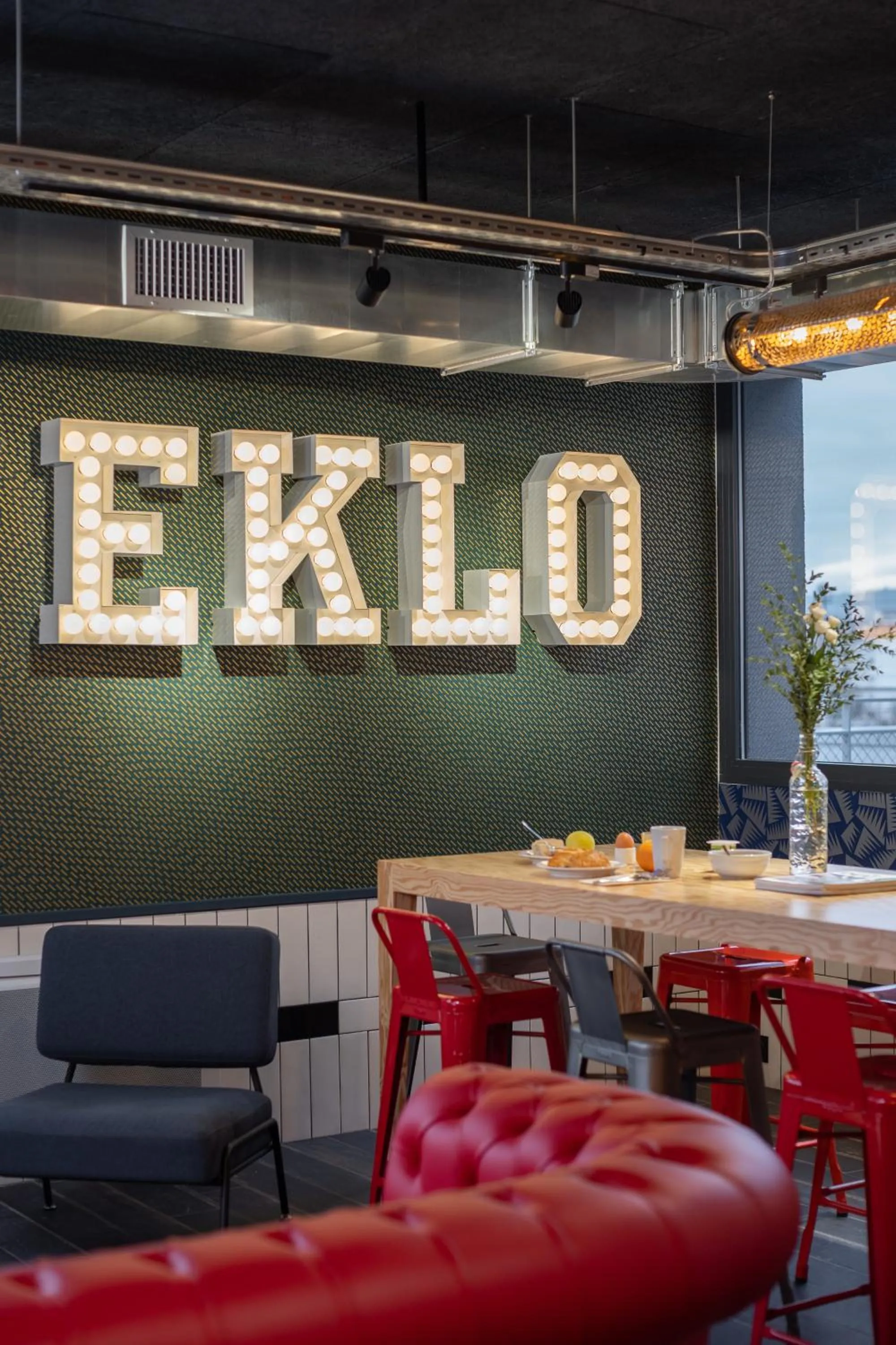 Restaurant/places to eat in Eklo Hotels Clermont-Ferrand Centre Gare