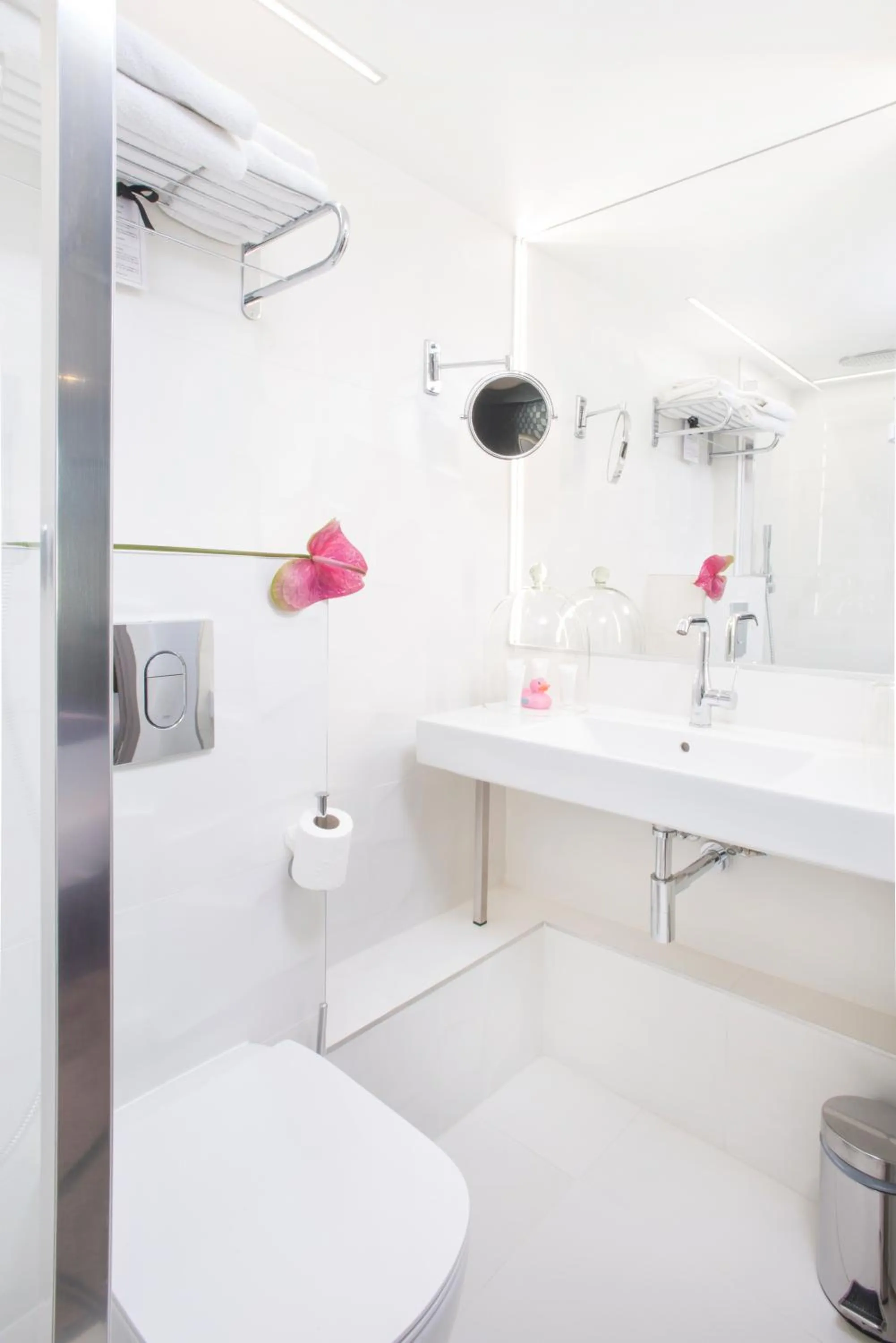 Bathroom in Hôtel ICÔNE