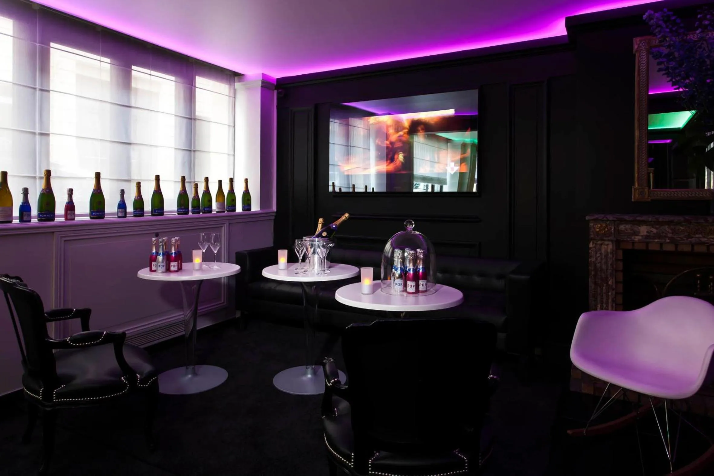 Lounge or bar in Hôtel ICÔNE