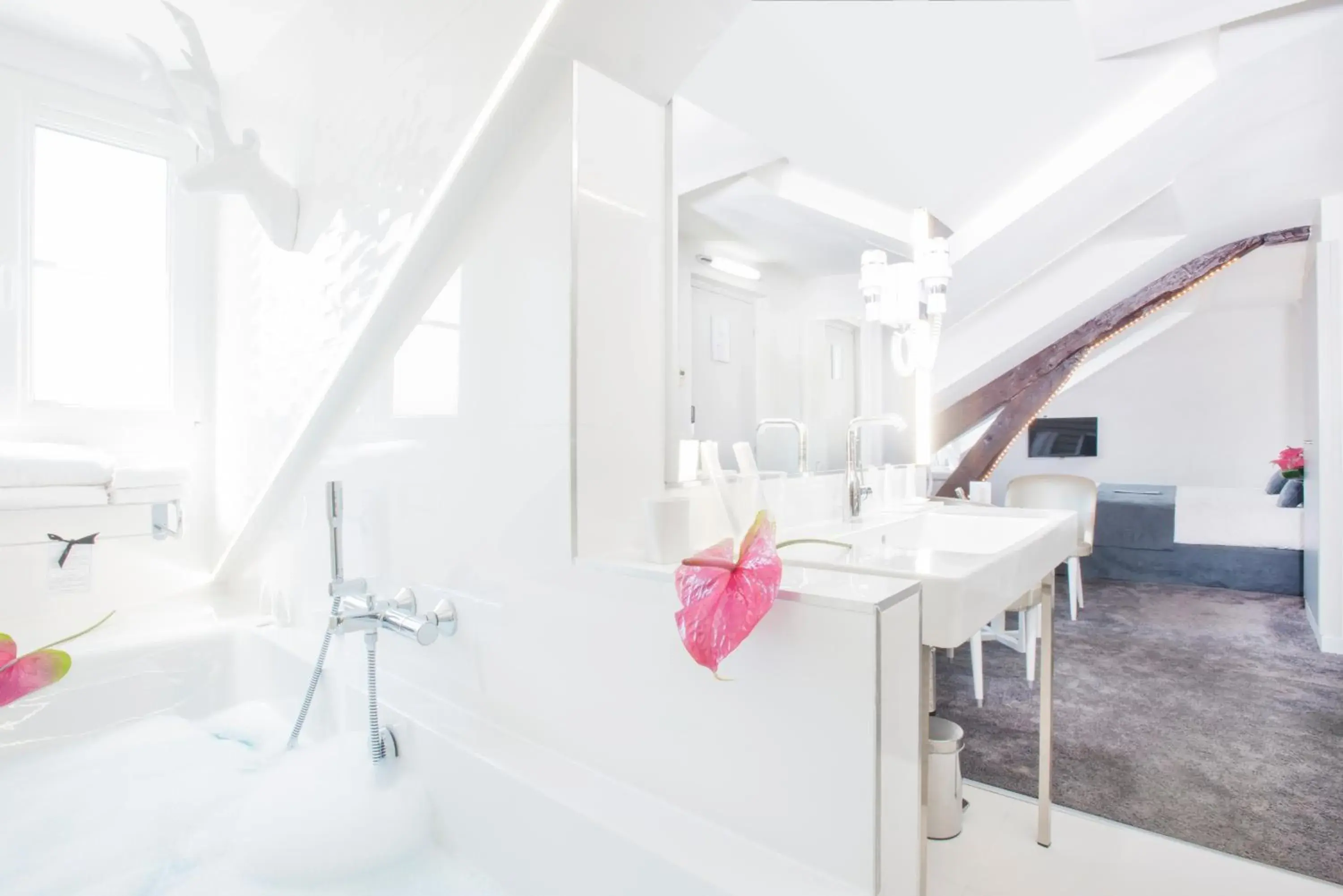 Photo of the whole room in Hôtel ICÔNE Photo of the whole room in Hôtel ICÔNE