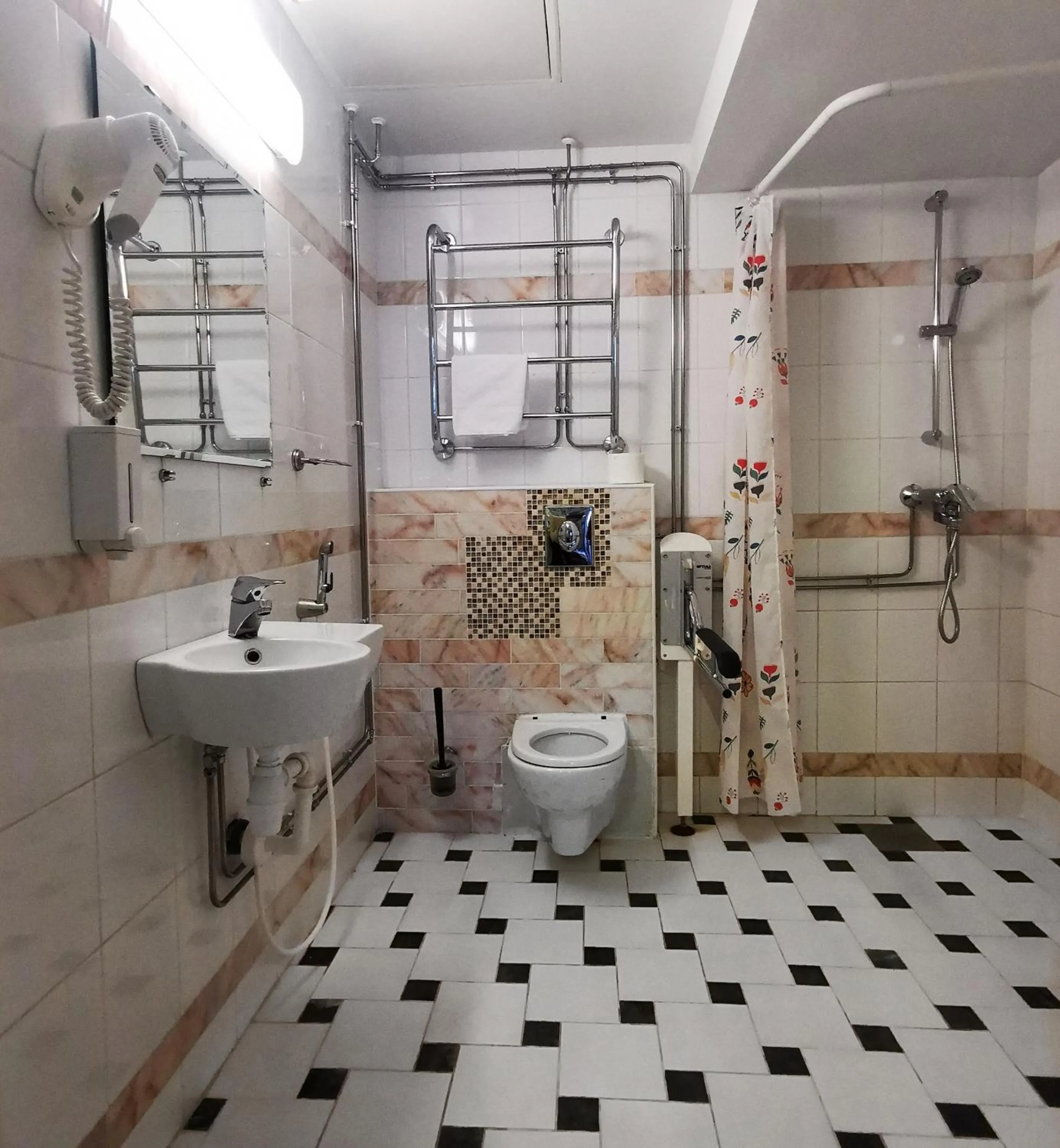 Shower in Arkadia Hotel & Hostel