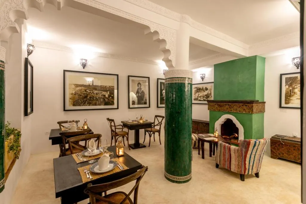 Restaurant/places to eat in Riad Hart Essoura