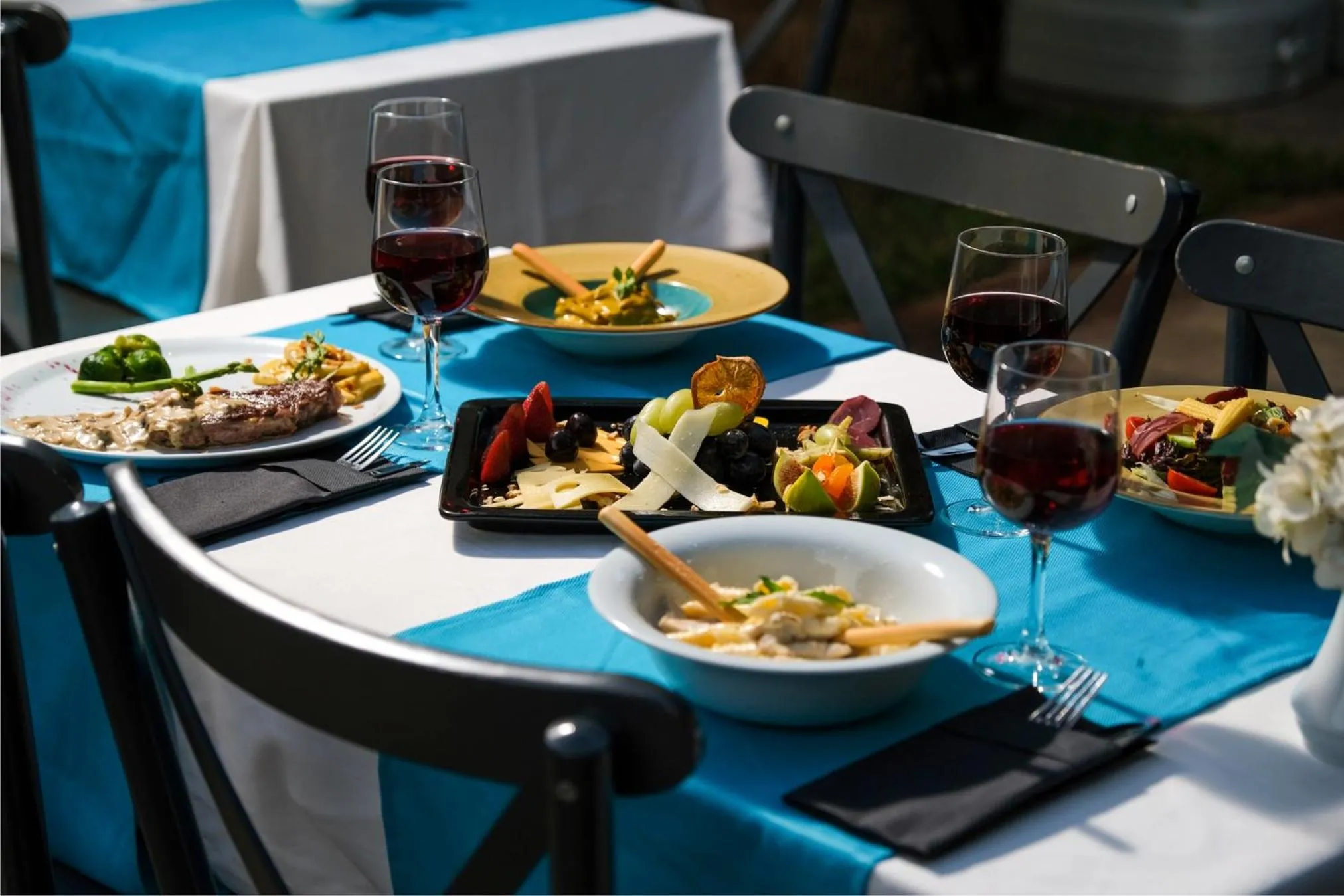 Food and drinks in Castle Old Town Hotel