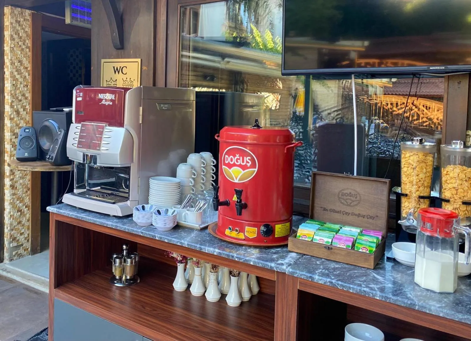 Buffet breakfast in Castle Old Town Hotel