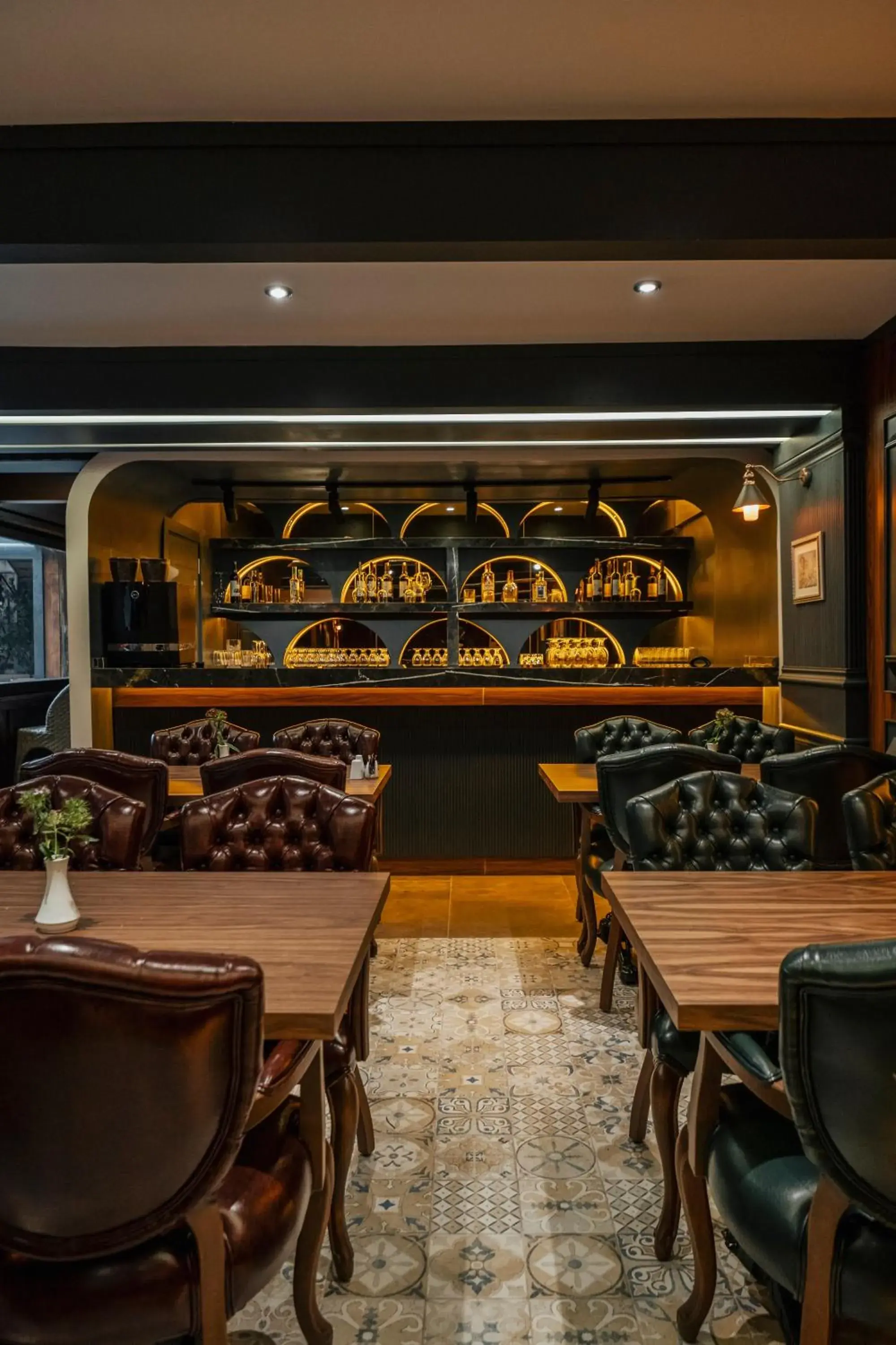 Restaurant/places to eat in Castle Old Town Hotel Restaurant/places to eat in Castle Old Town Hotel