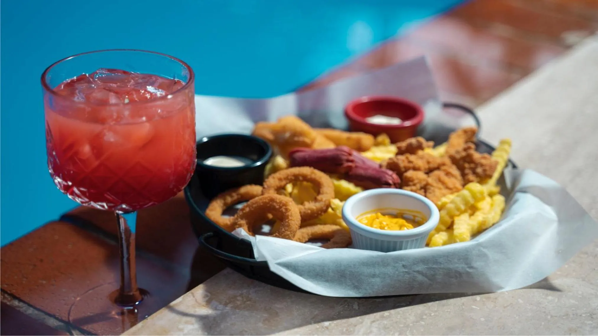 Food and drinks in Castle Old Town Hotel