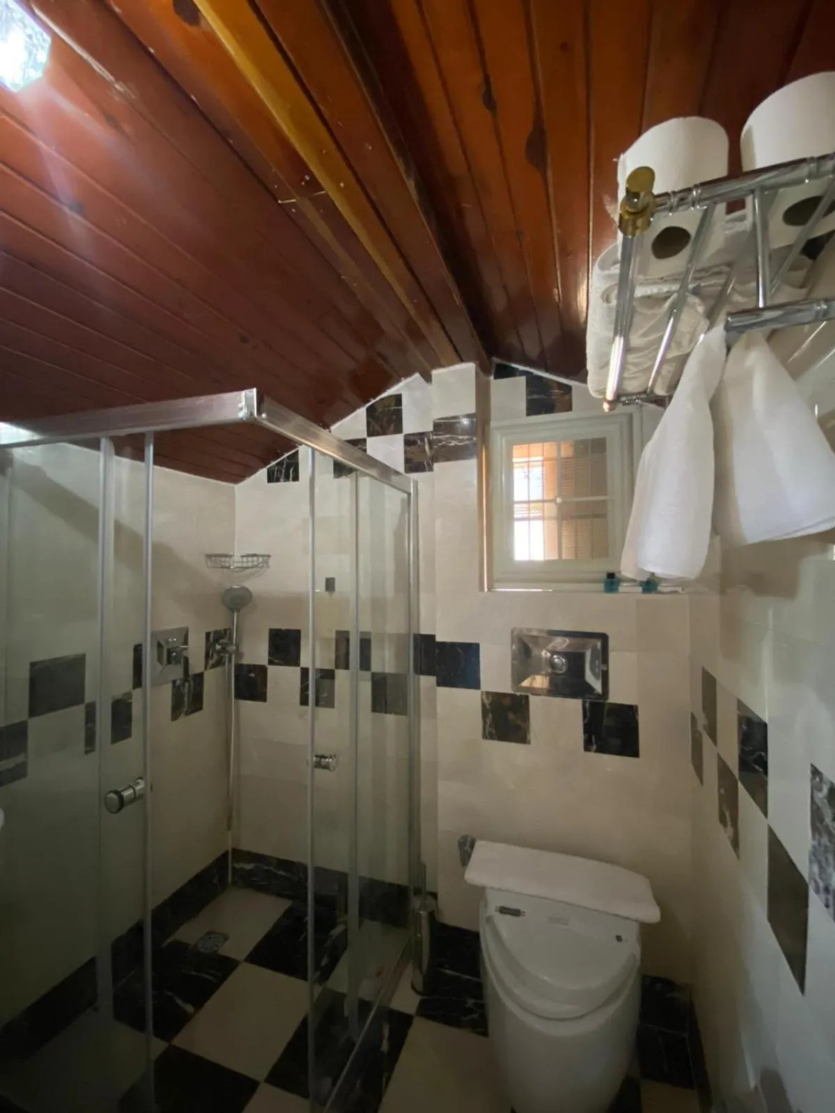 Bathroom in Castle Old Town Hotel