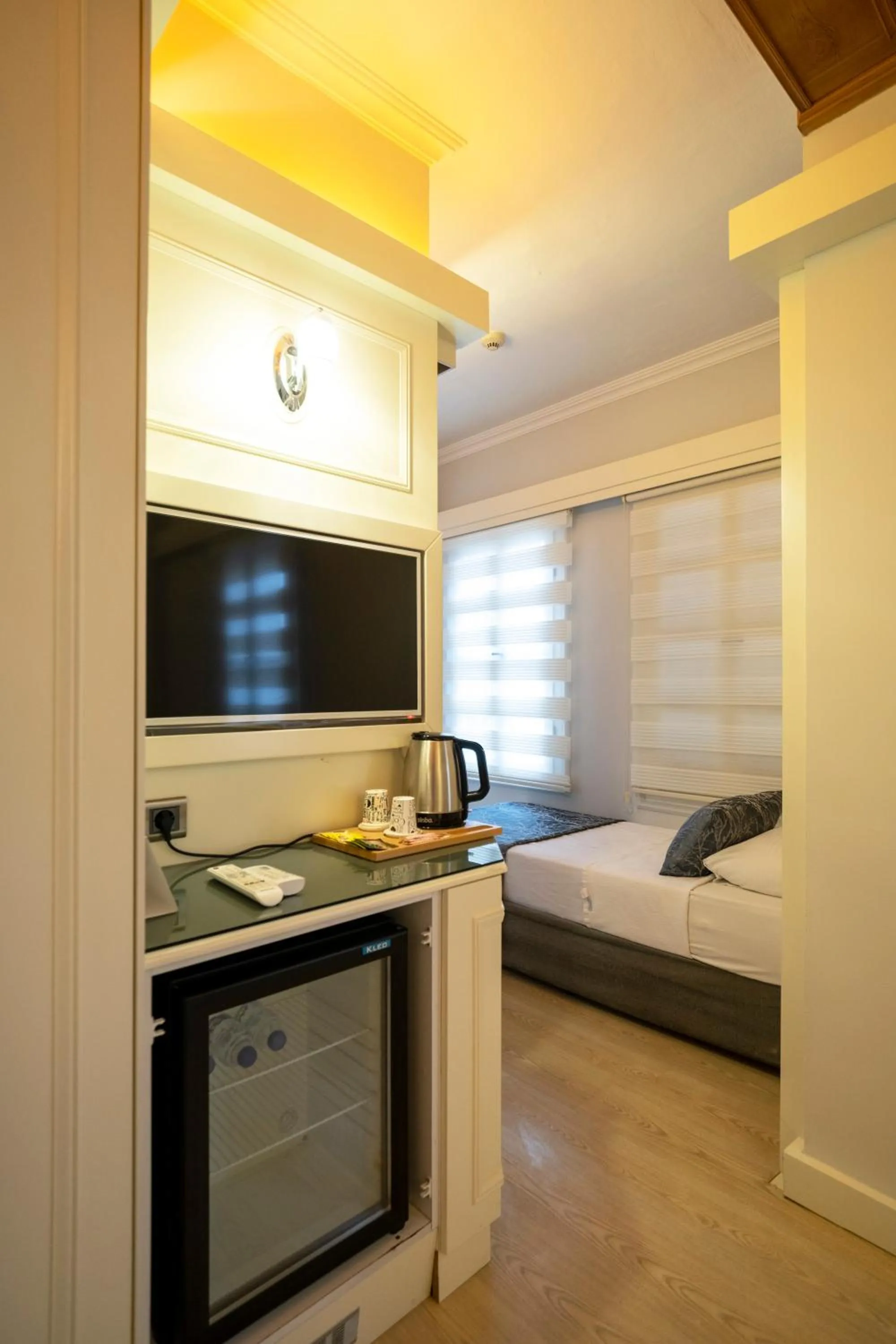 TV and multimedia, Bed in Castle Old Town Hotel