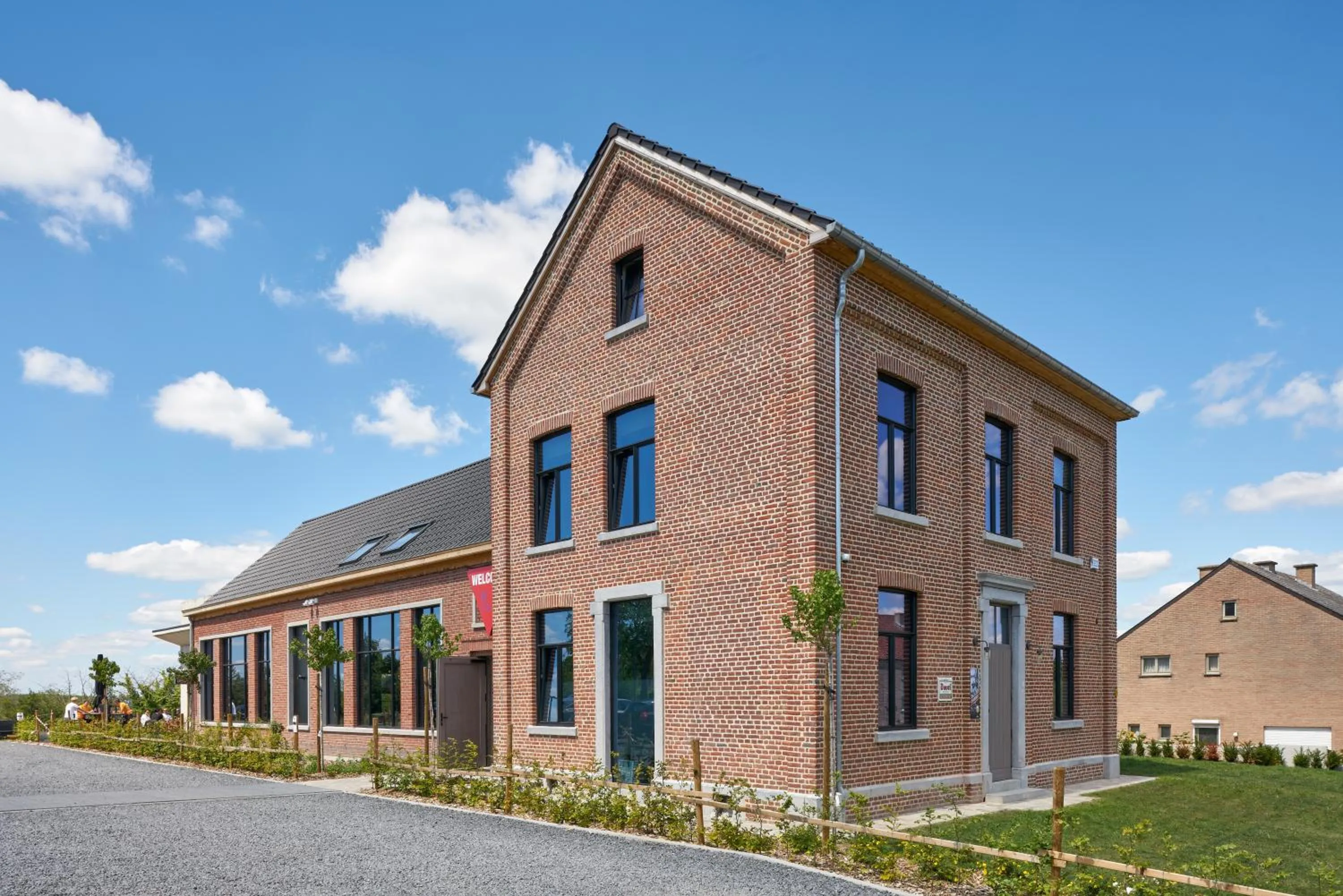 Property building in Café Coureur Borgloon