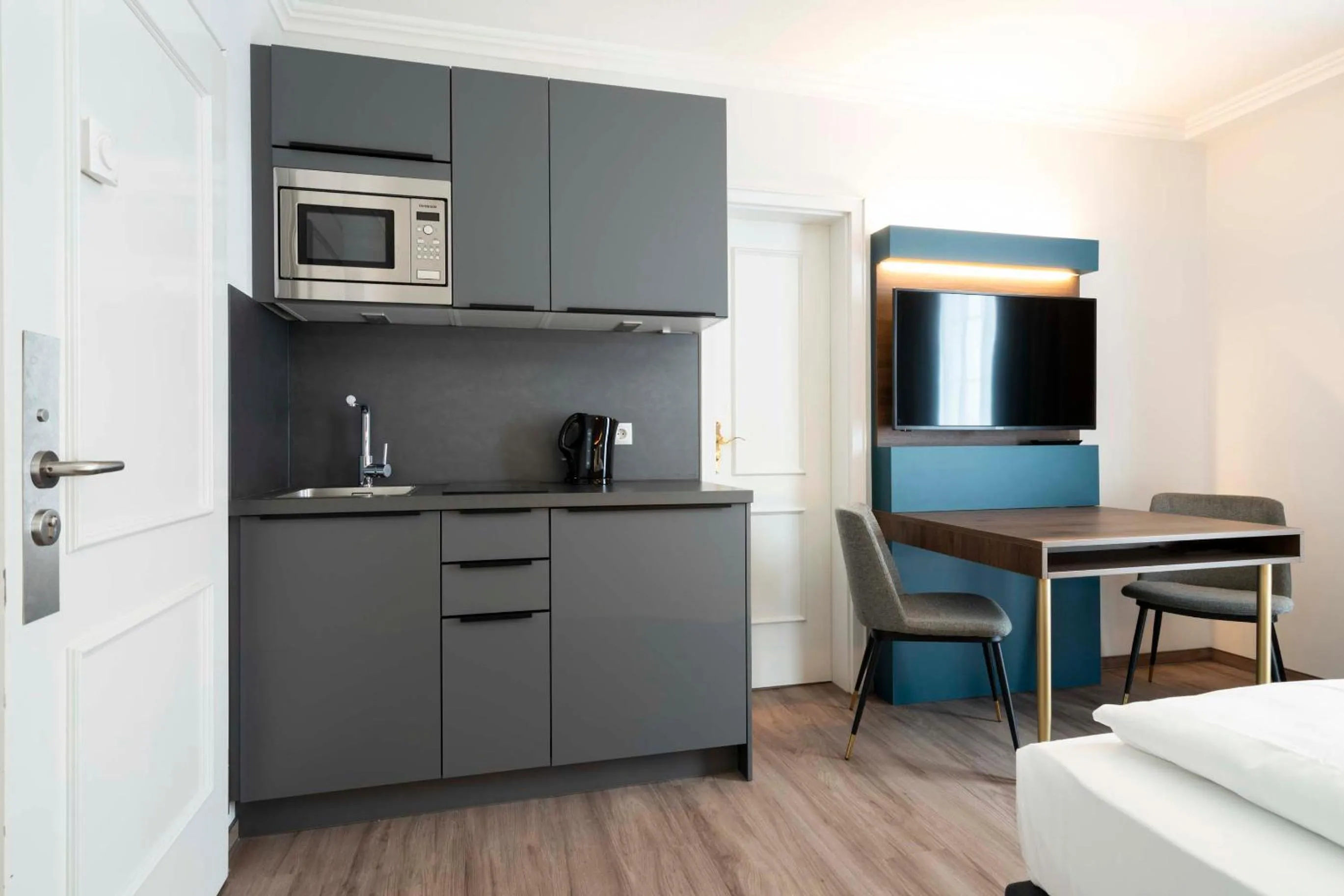 Kitchen or kitchenette in Hotel Rosenhof bei Bamberg