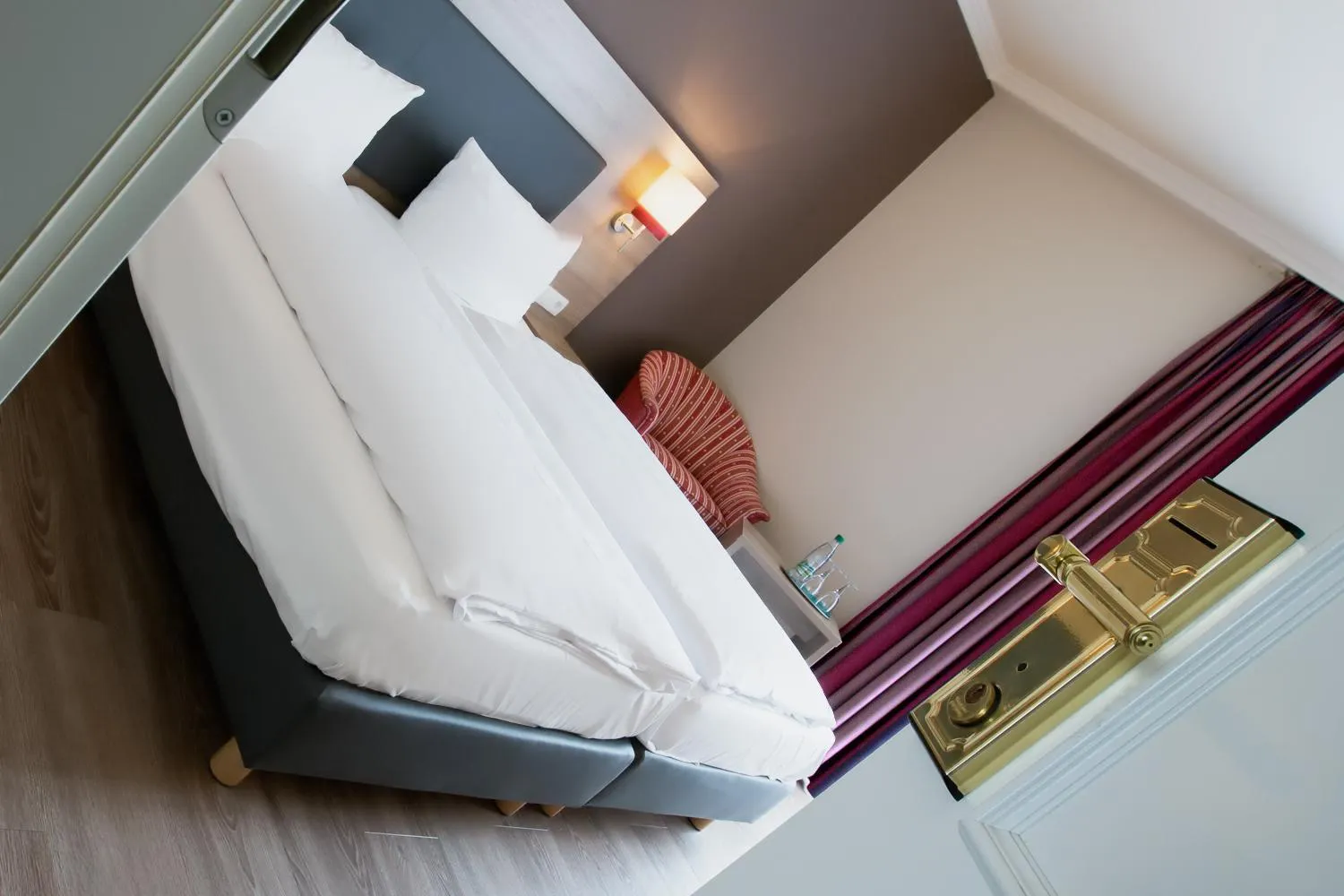 Bed in Hotel Rosenhof bei Bamberg