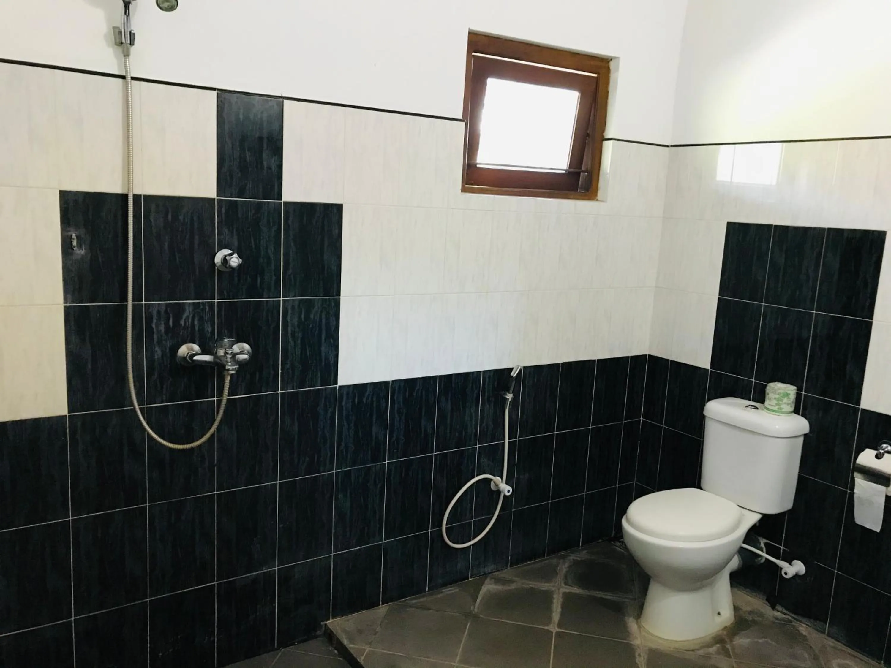 Bathroom in Sinhagiri Villa