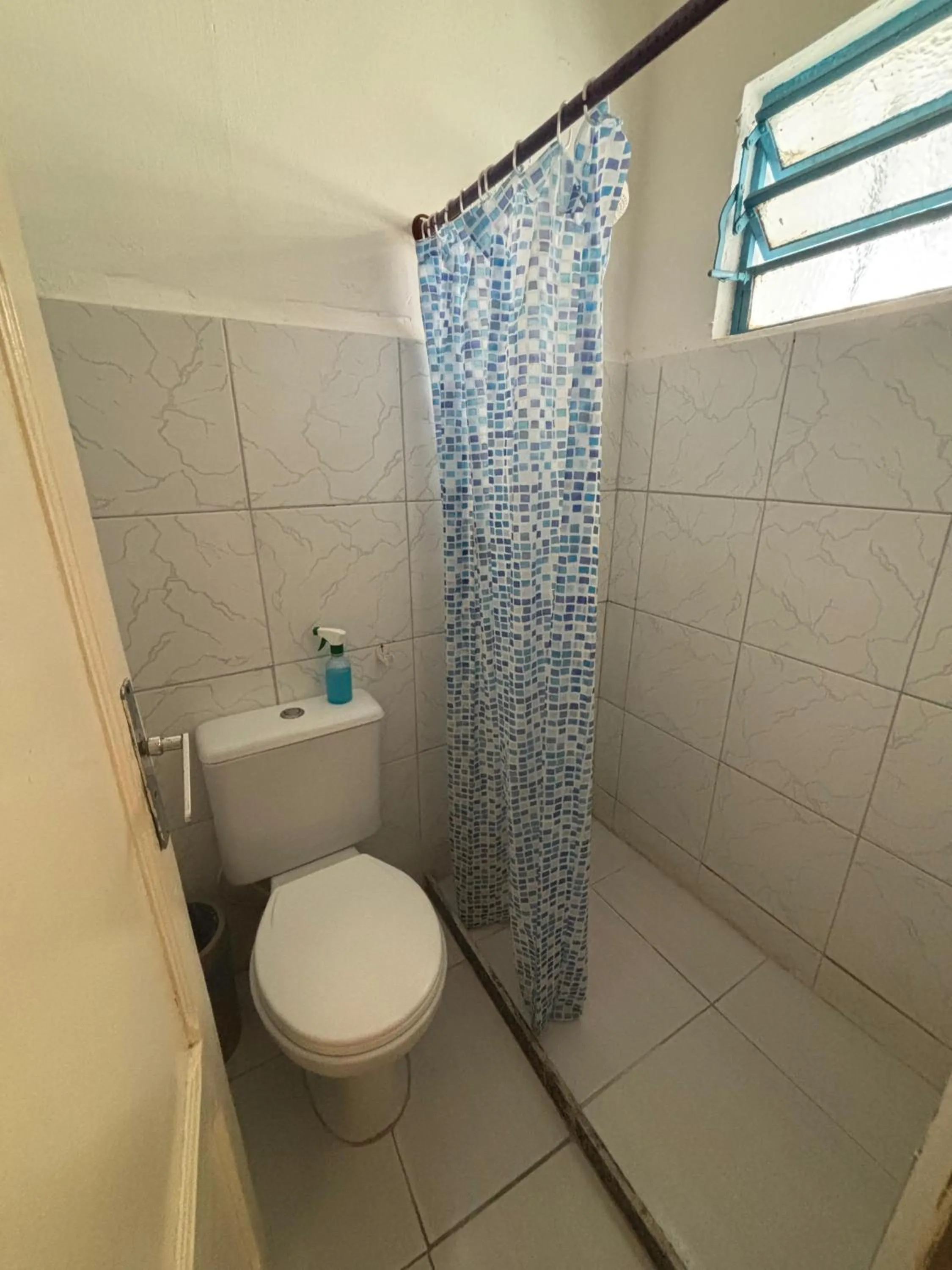 Shower in Zili Pernambuco - Hostel Pousada