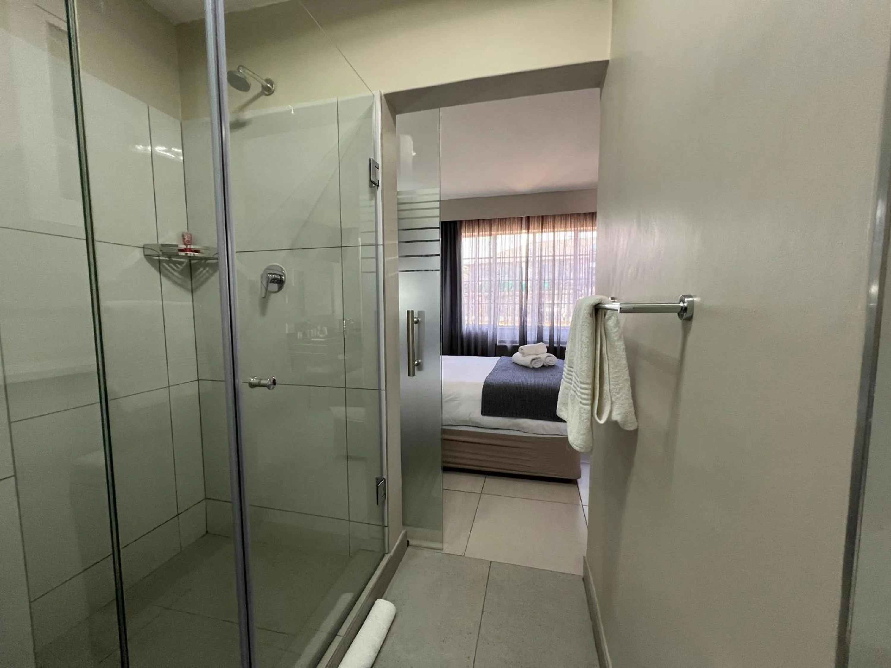 Bathroom in Hotel Savoy and Conference Centre