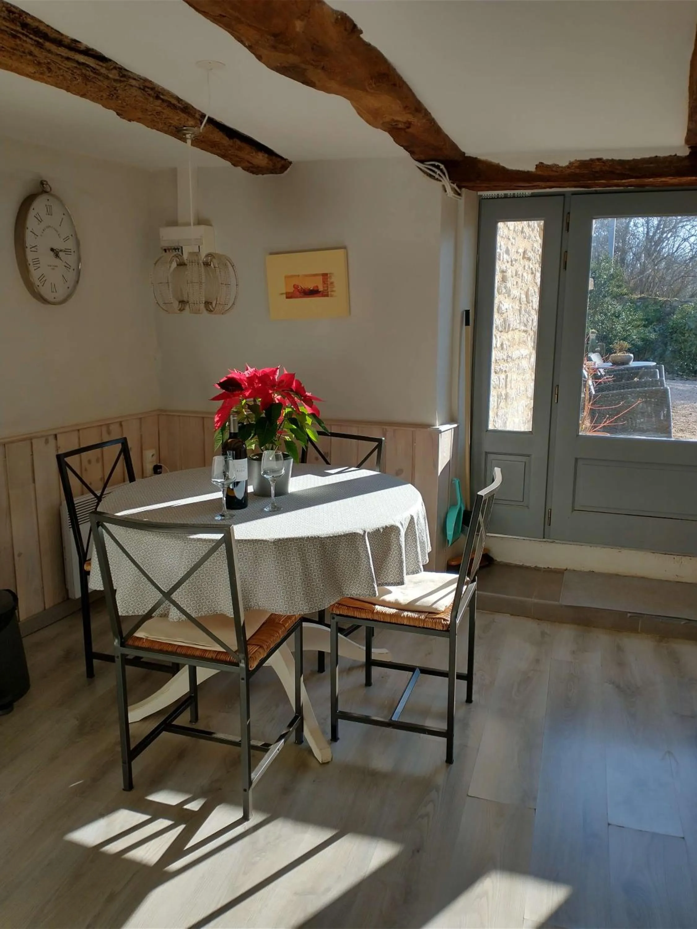 Dining area in Domaine de Cadenne